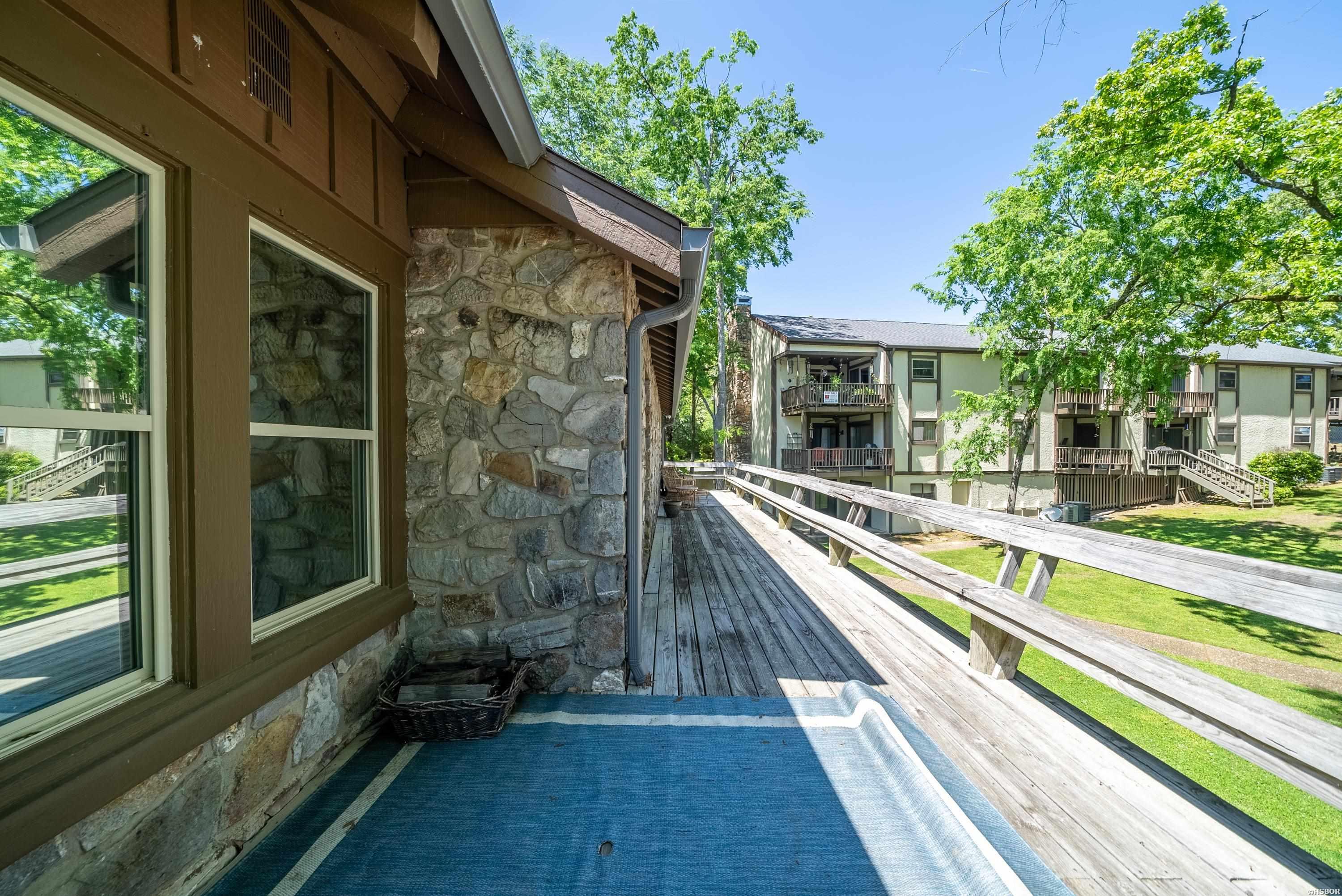 1139 Twin Points Property Photo 43