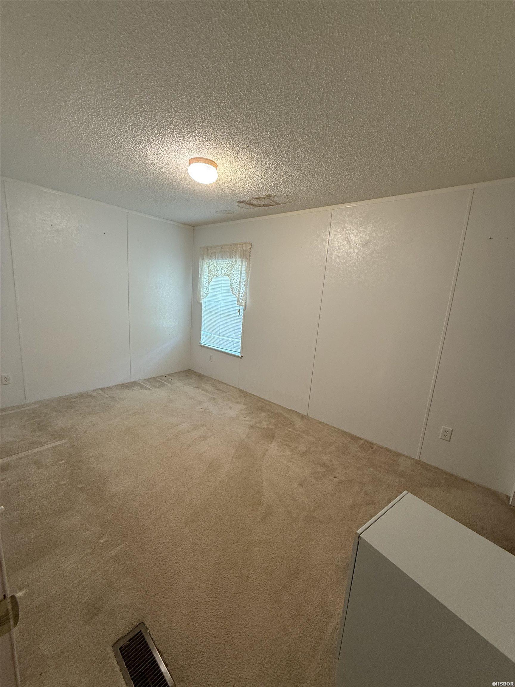 101 E Miracle Place Property Photo 14