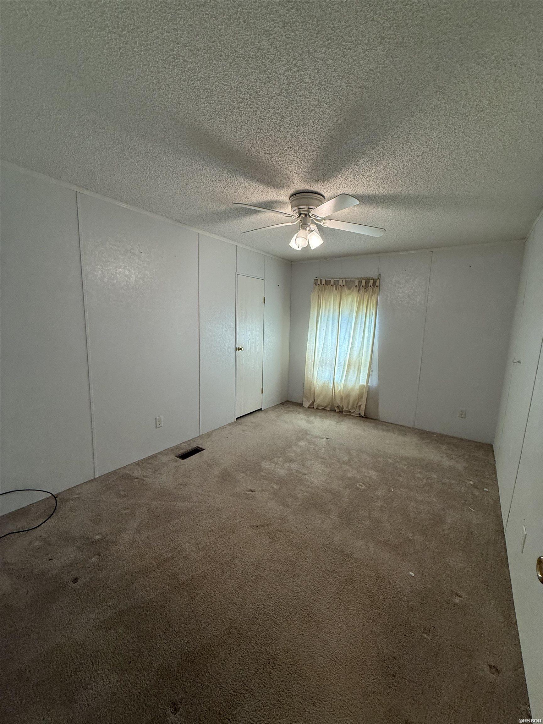 101 E Miracle Place Property Photo 16
