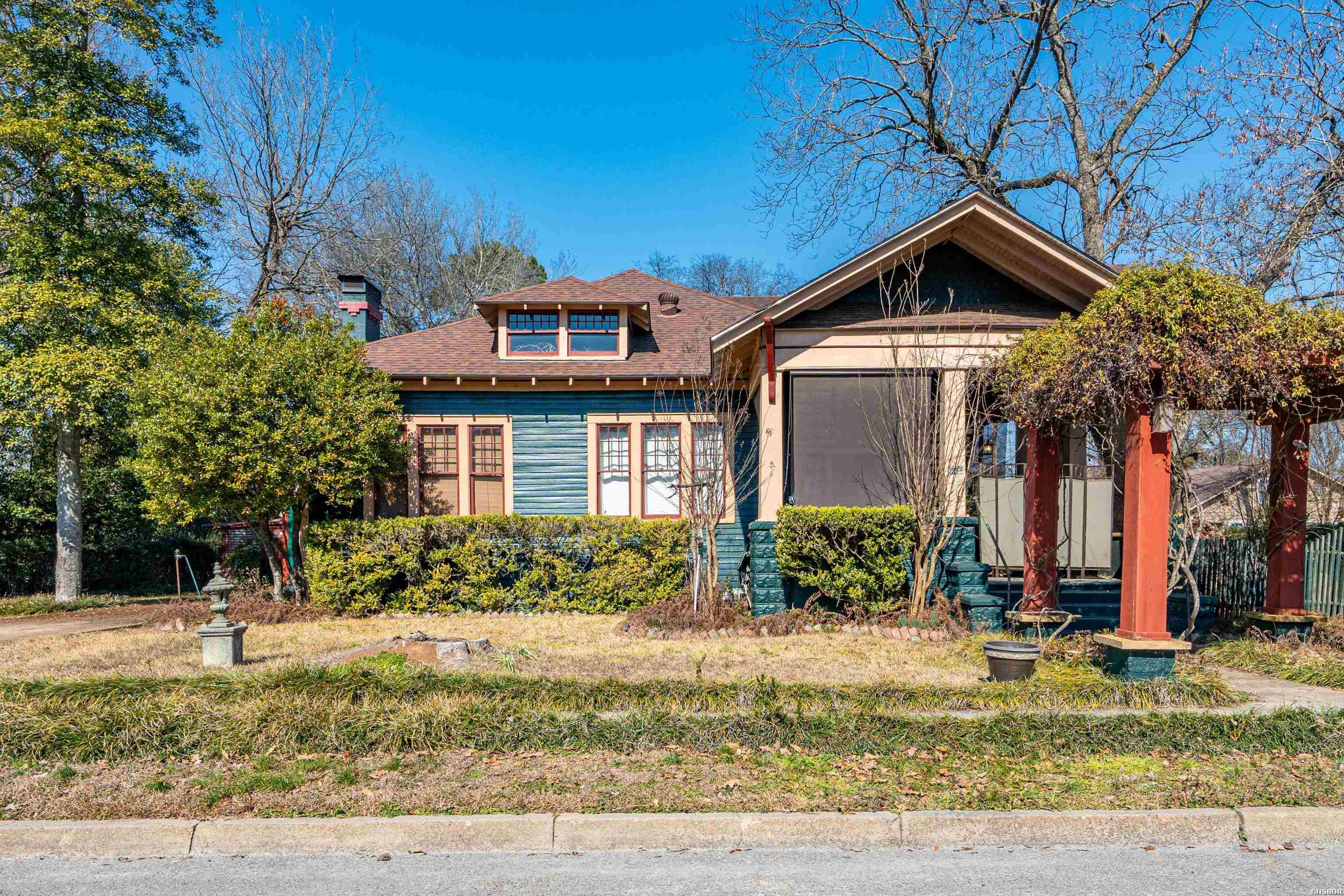 304 Cherry Street Property Photo 4