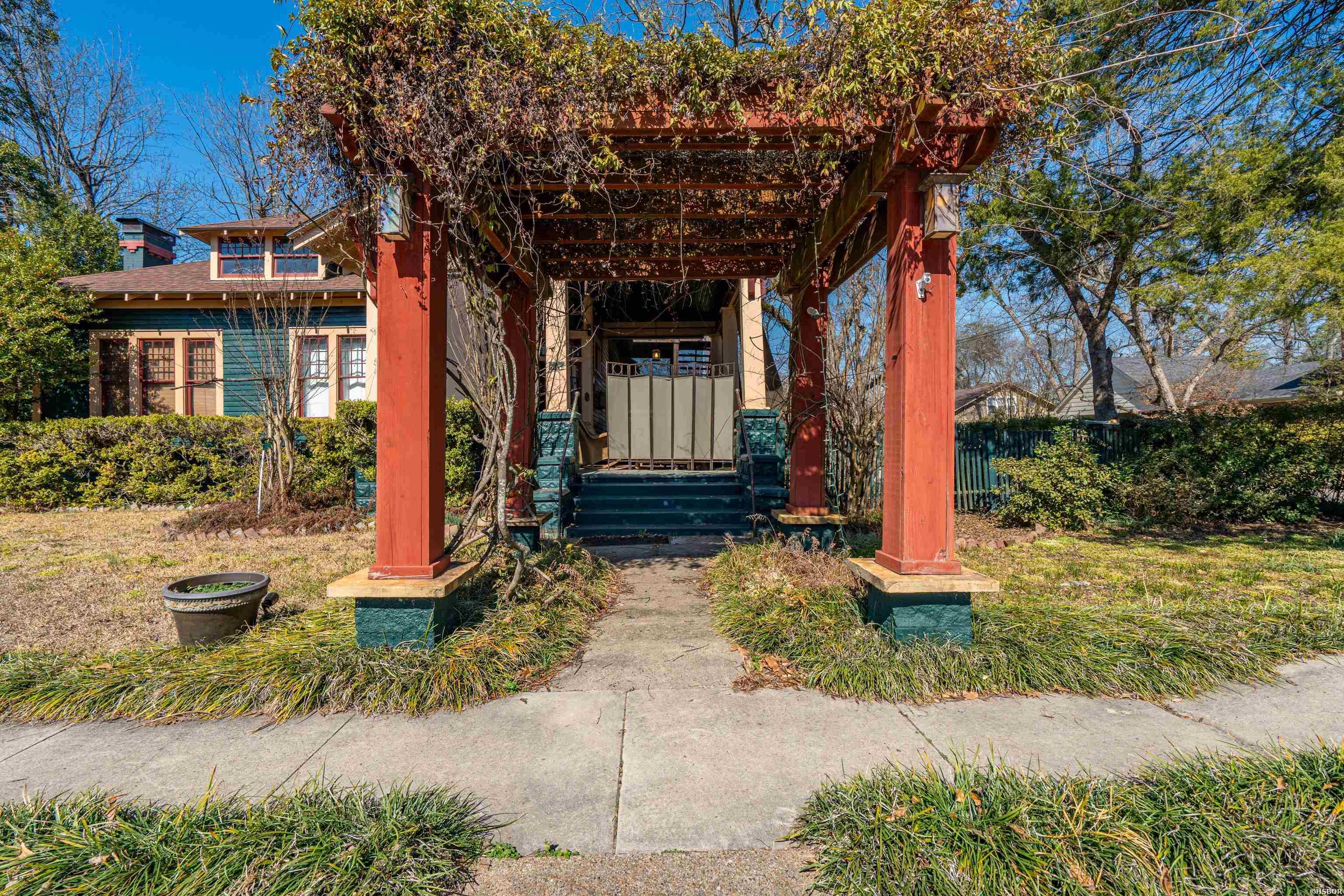 304 Cherry Street Property Photo 5