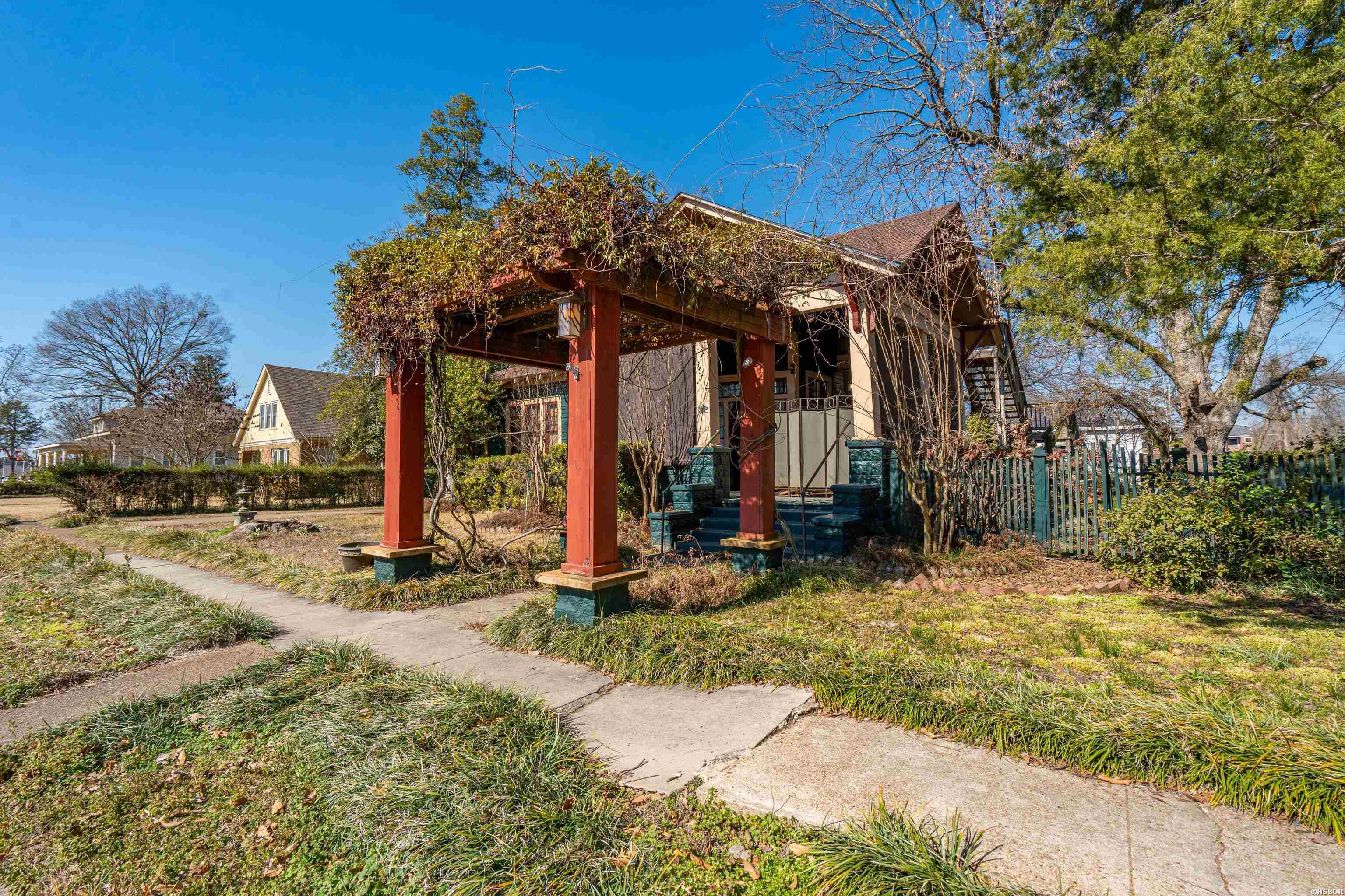 304 Cherry Street Property Photo 6