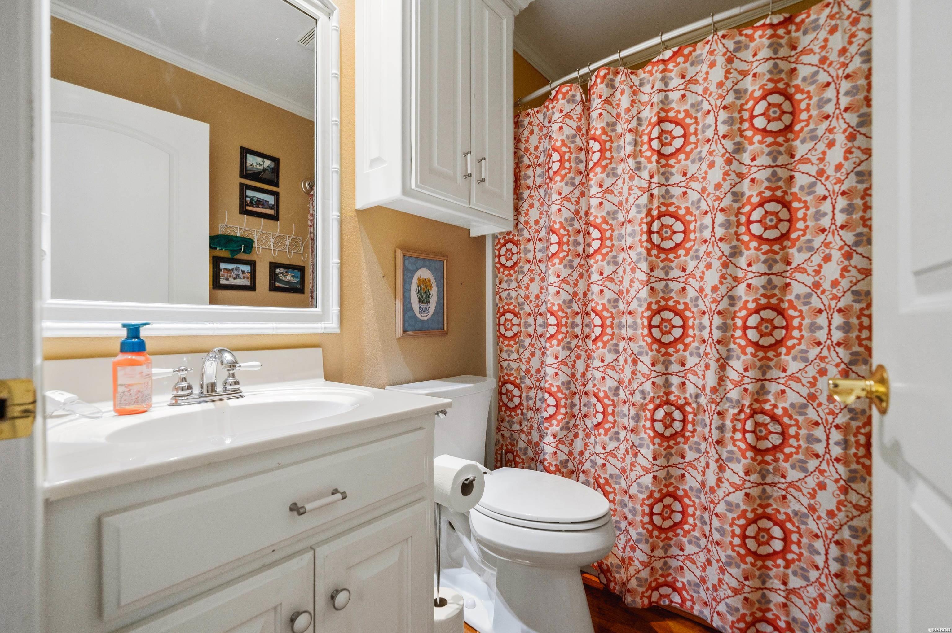 179 Oxford Street Property Photo 32