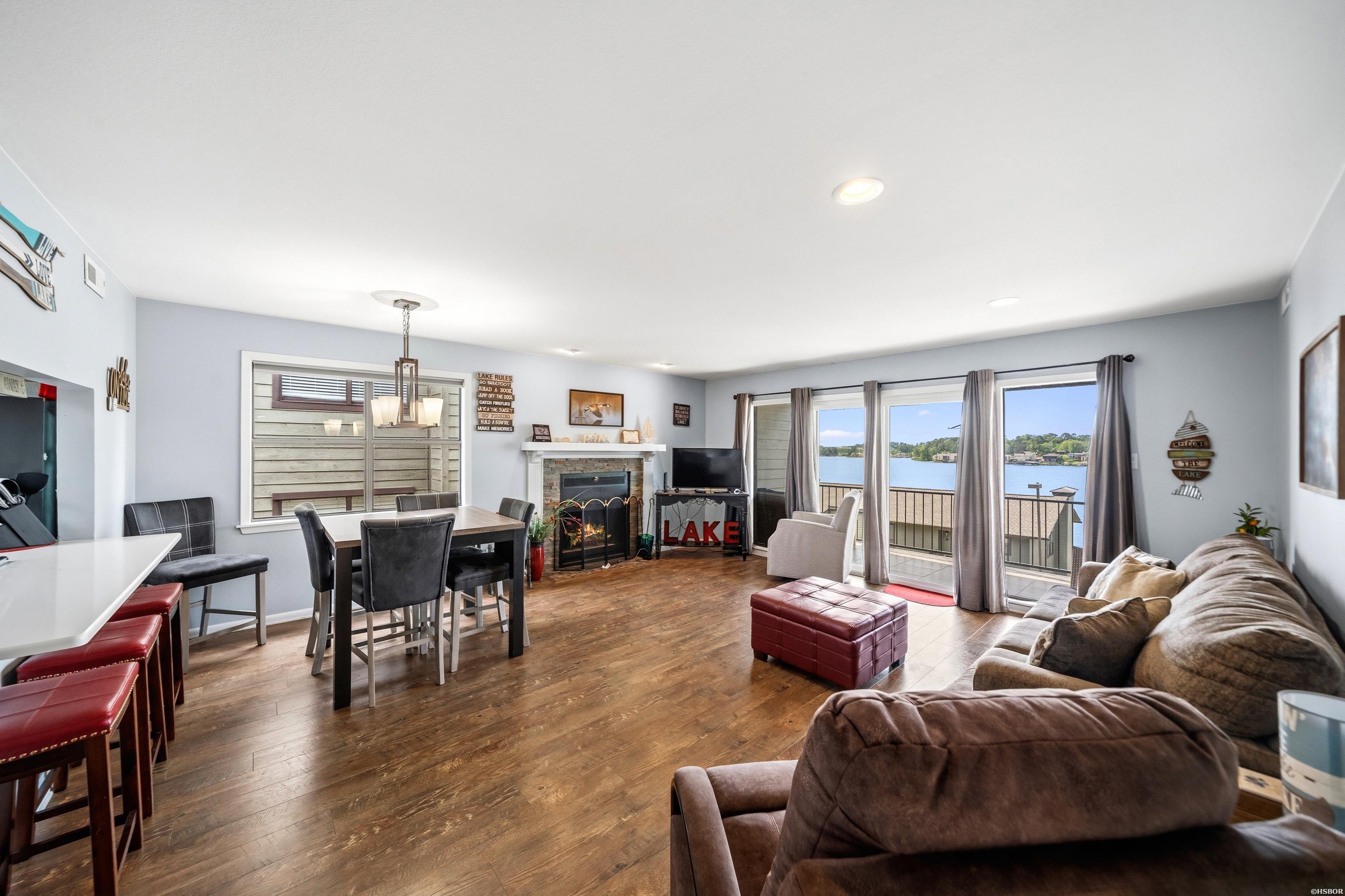 120 Catalina Circle Property Photo 4