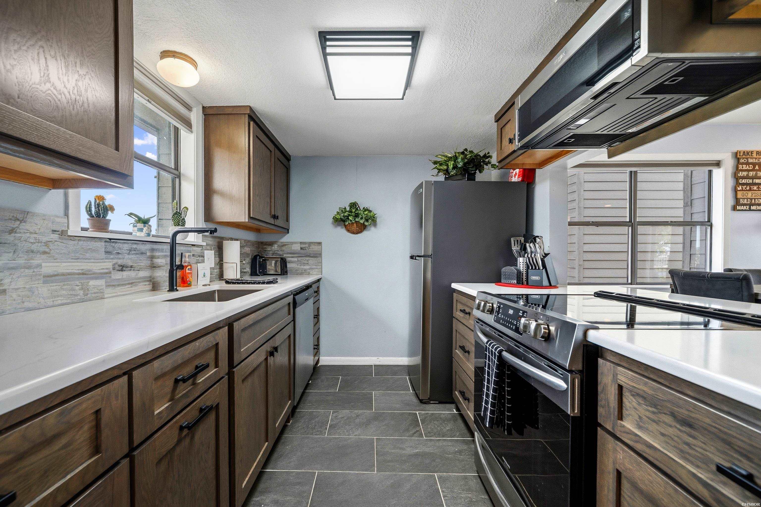 120 Catalina Circle Property Photo 16