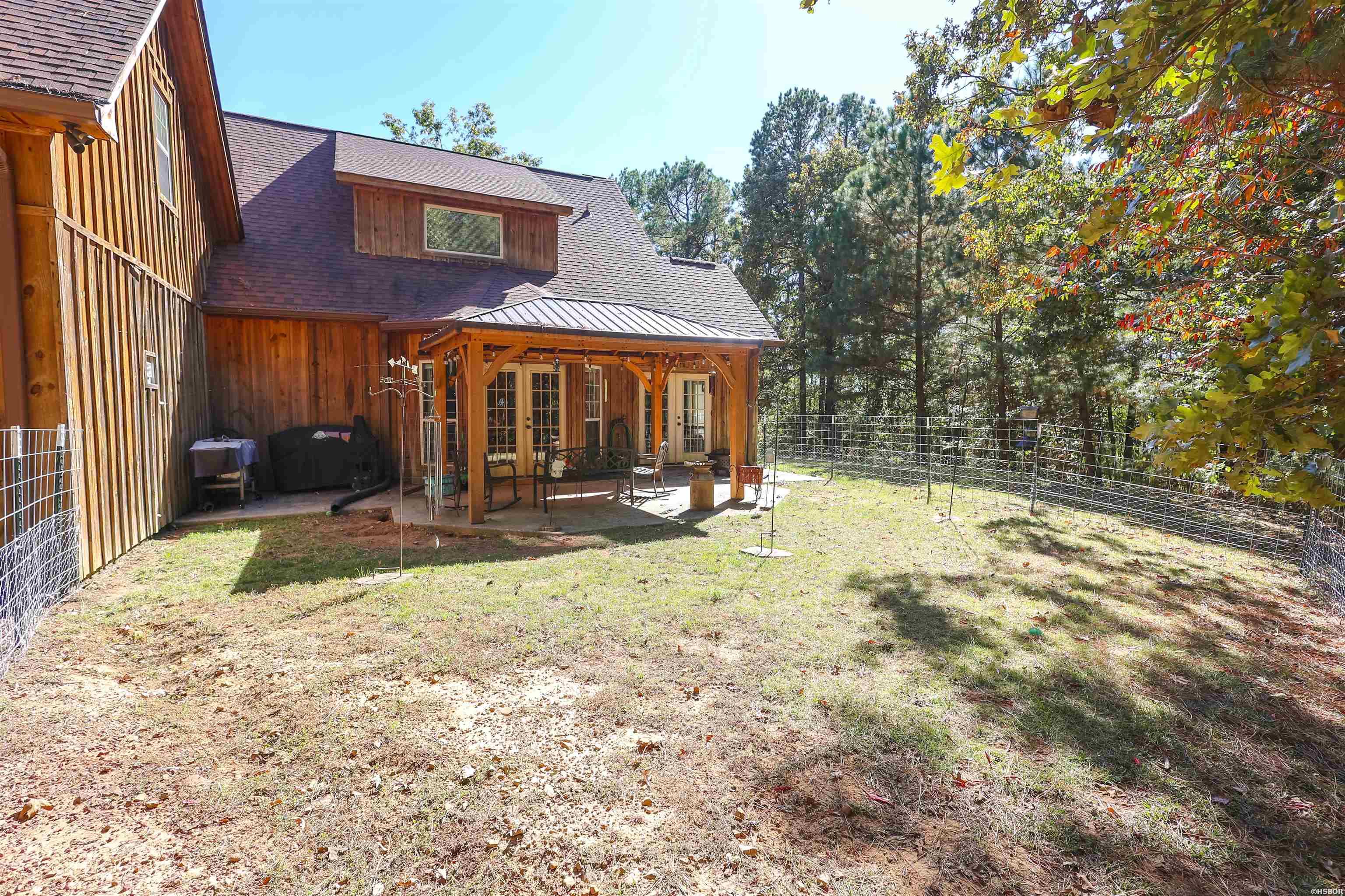 646 School Street Property Photo 29