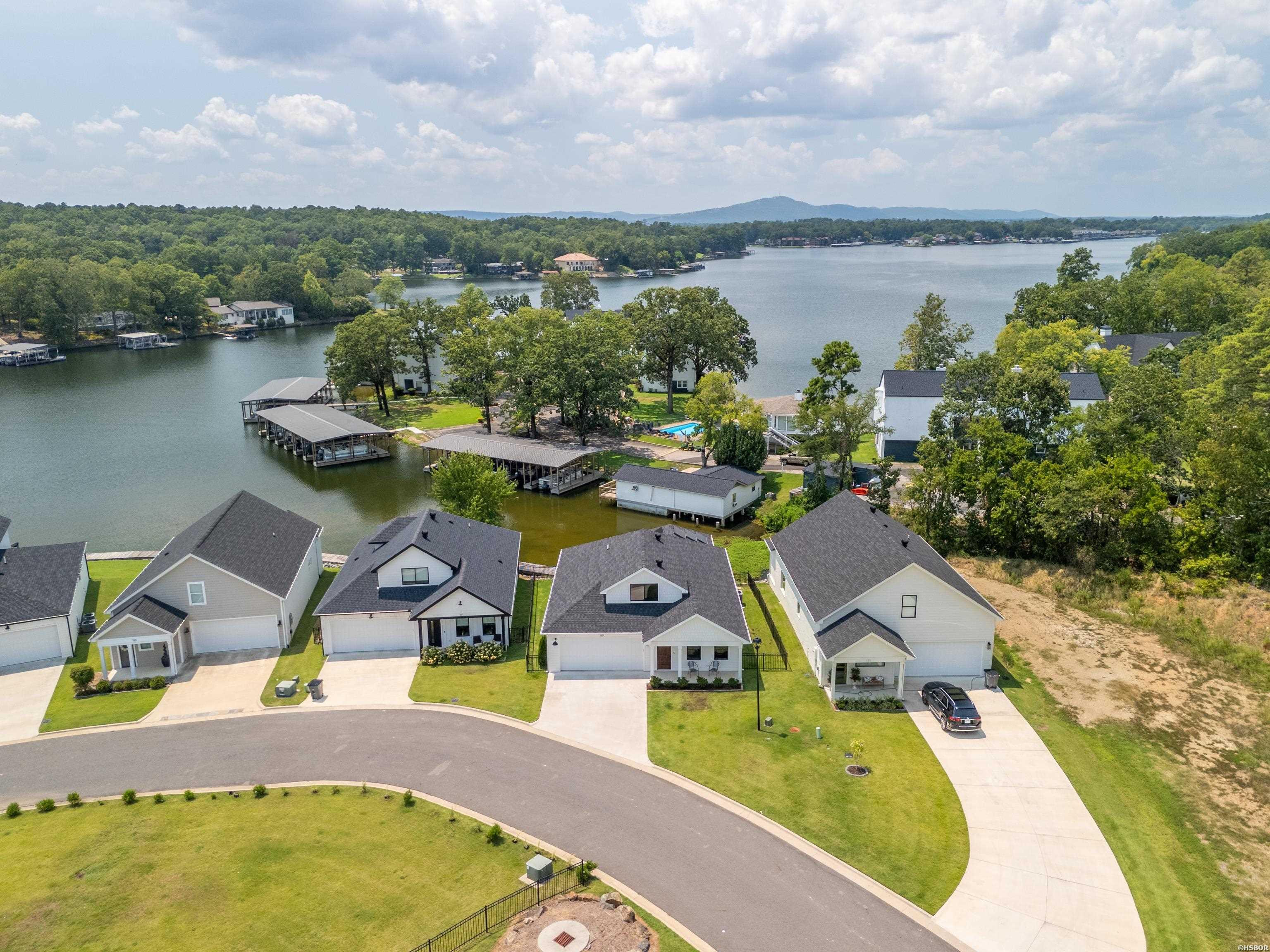 165 Clearwater Cove Property Photo 43