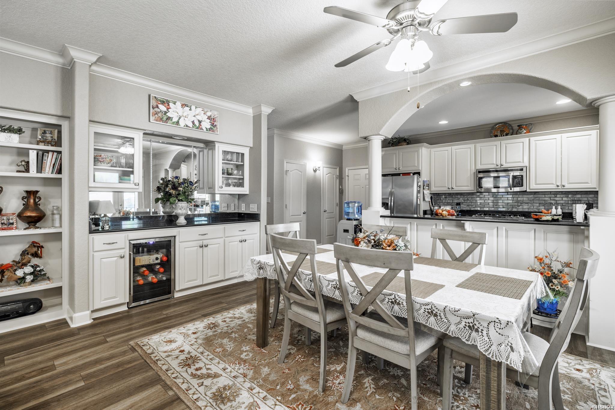 518 Amity Property Photo 7