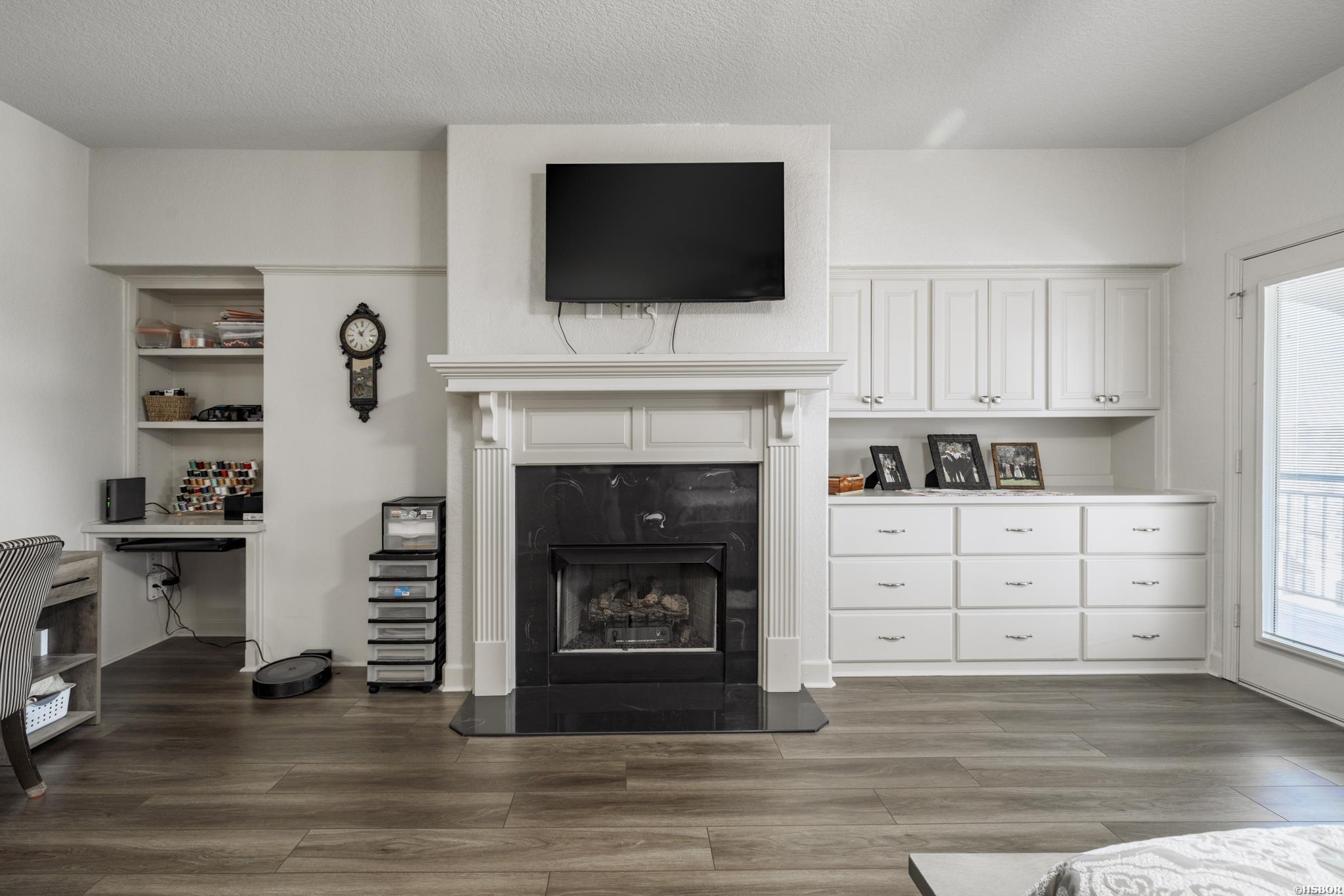 518 Amity Property Photo 8