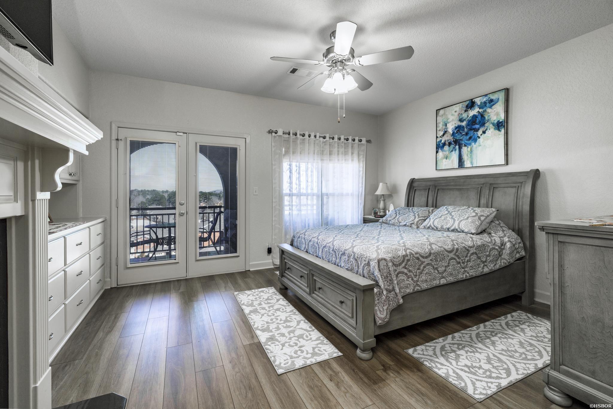 518 Amity Property Photo 13