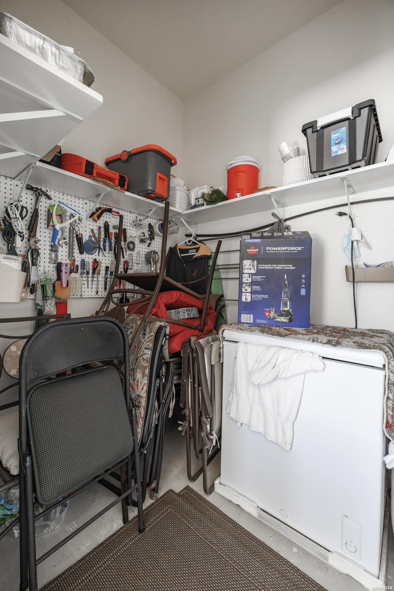 518 Amity Property Photo 33