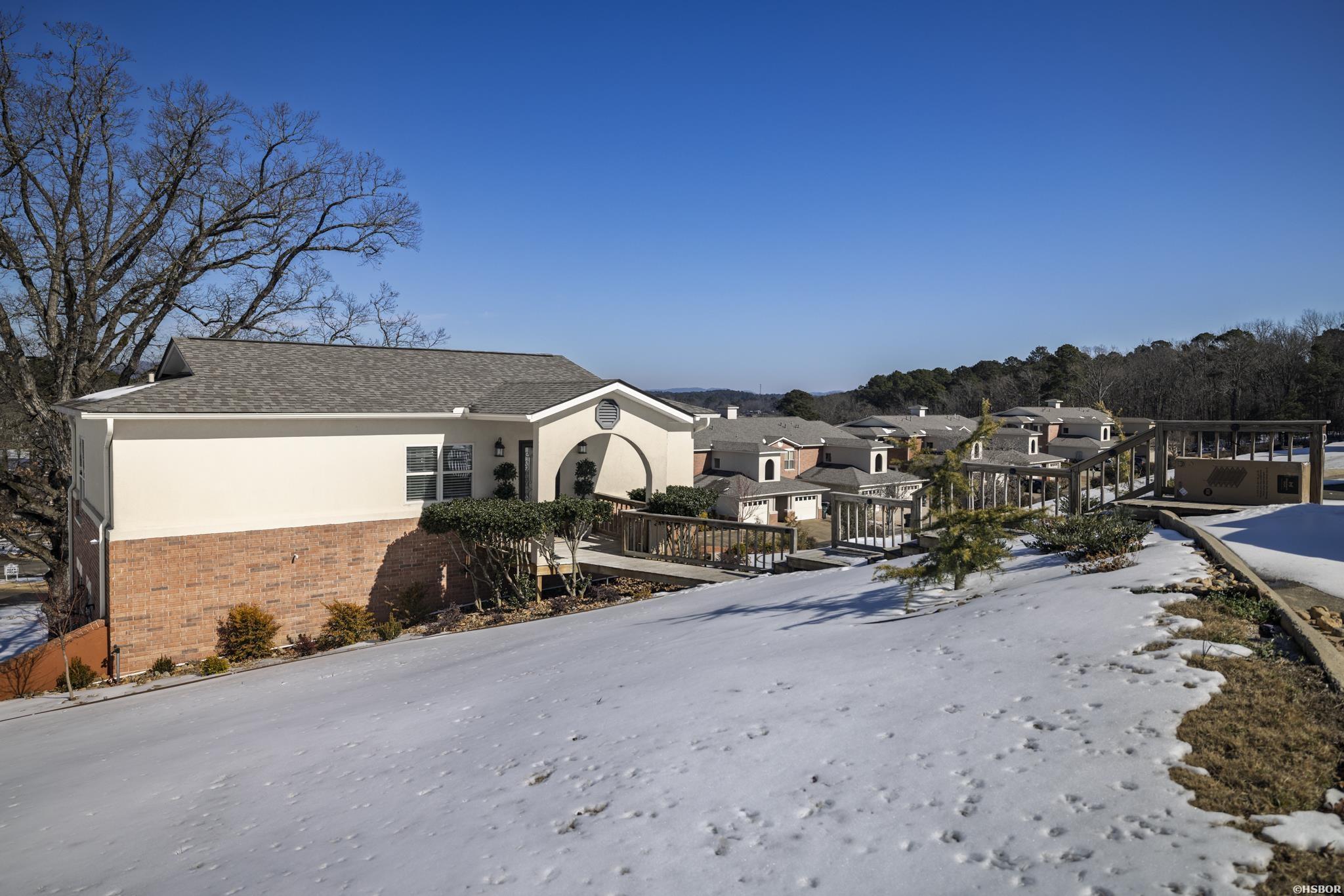 518 Amity Property Photo 37