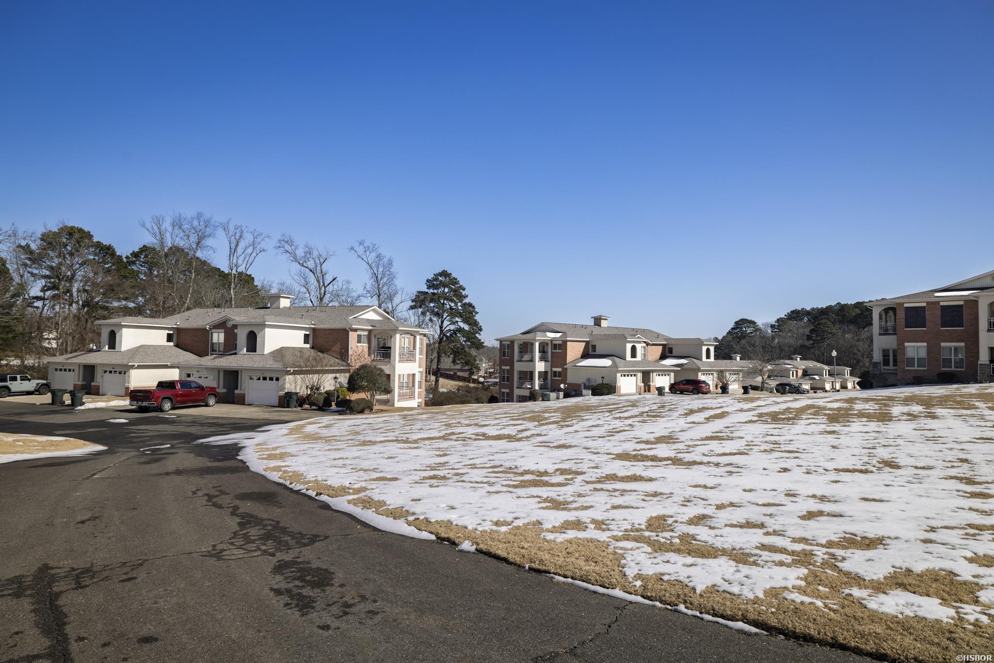 518 Amity Property Photo 38