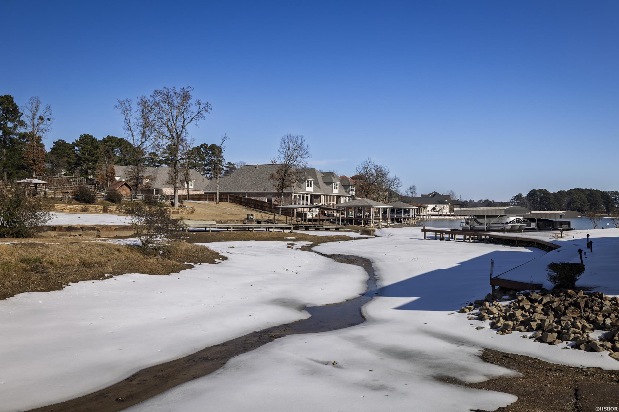 518 Amity Property Photo 42