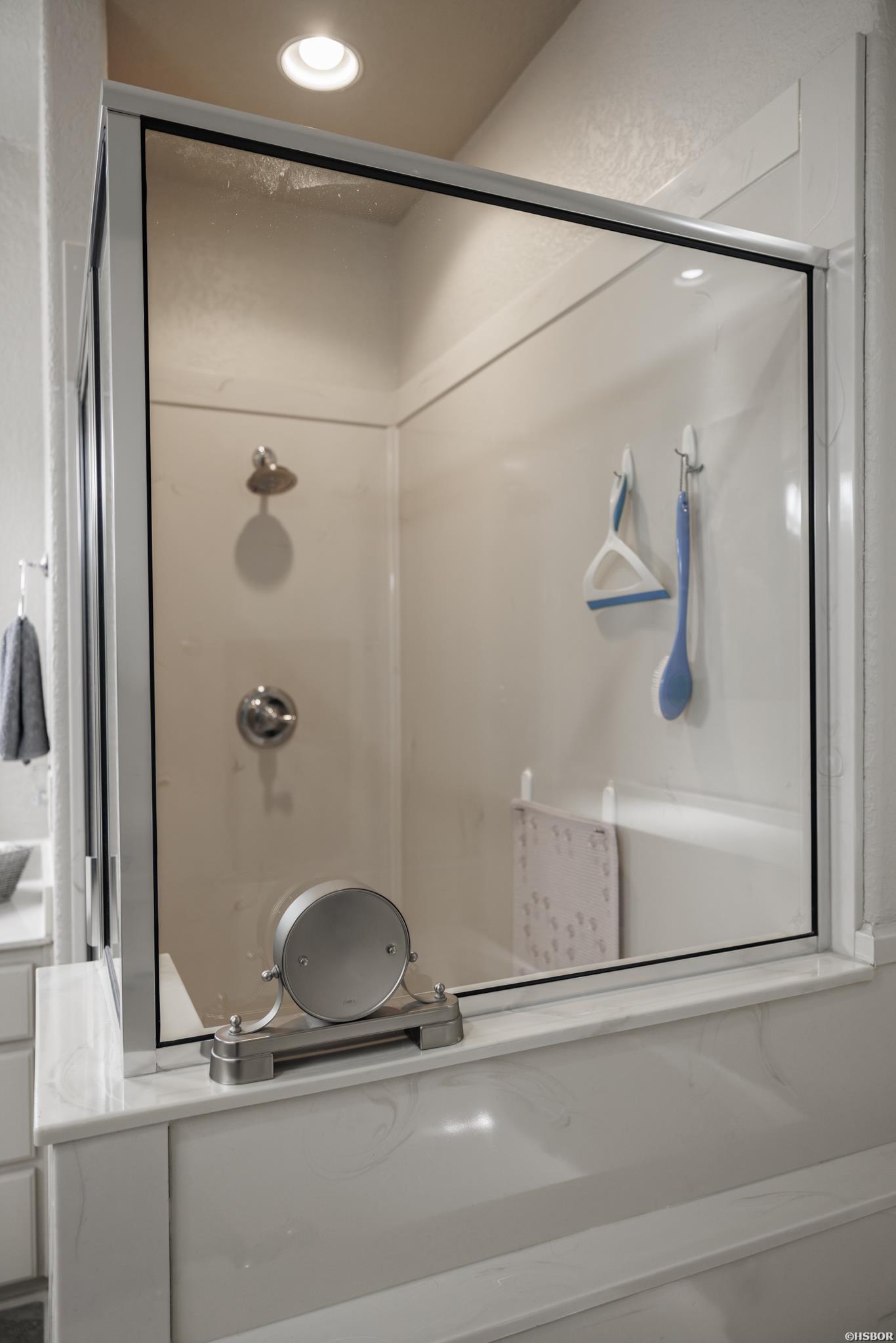 518 Amity Property Photo 45