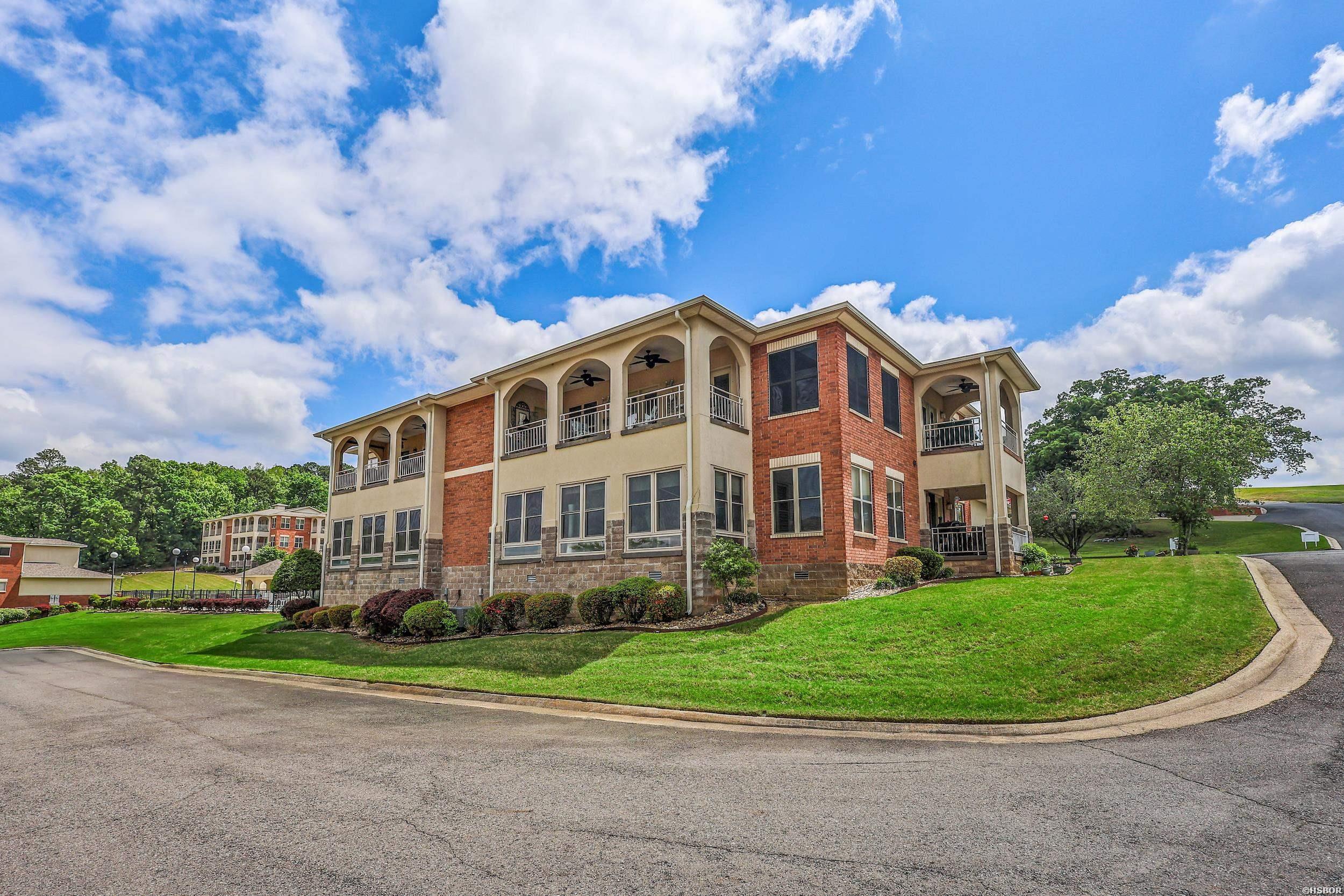 518 AMITY Road Property Photo 1