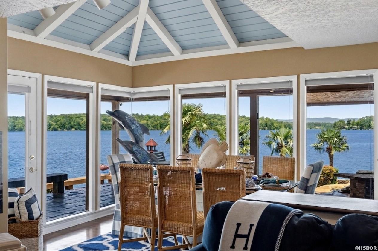 106 Farr Shores Bay Property Photo 12