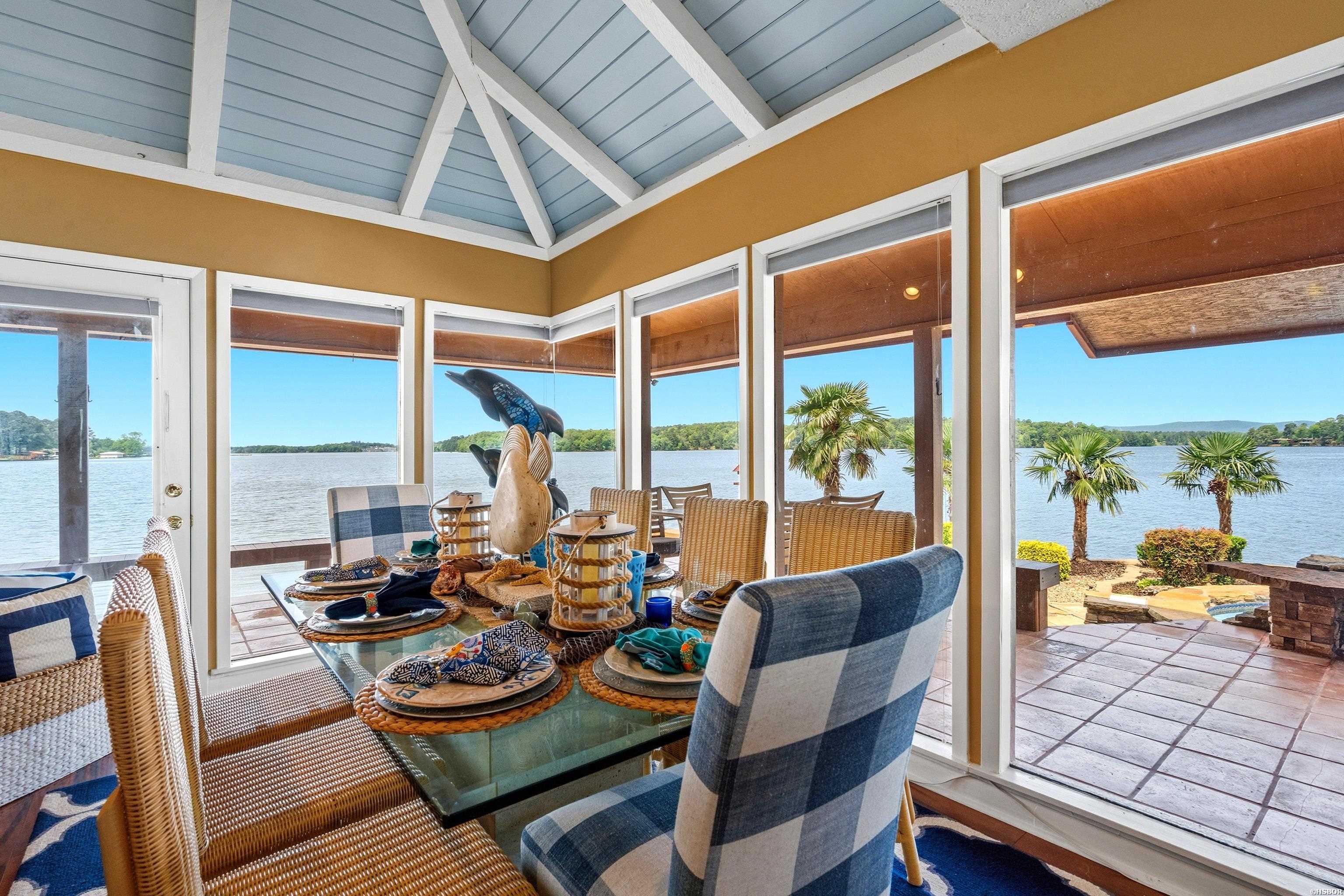 106 Farr Shores Bay Property Photo 13