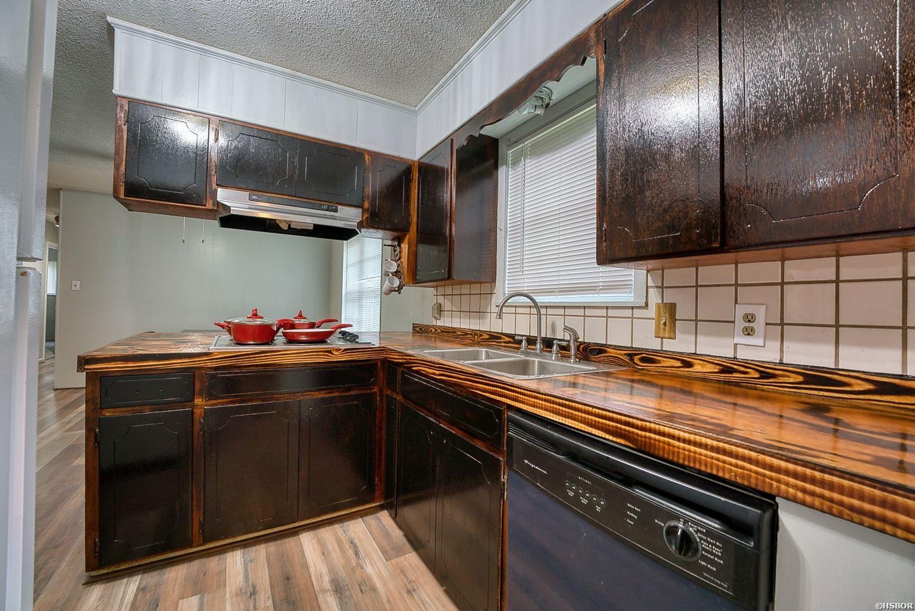 2702 Malvern Avenue Property Photo 11