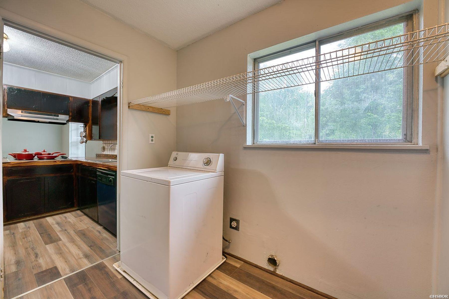 2702 Malvern Avenue Property Photo 12