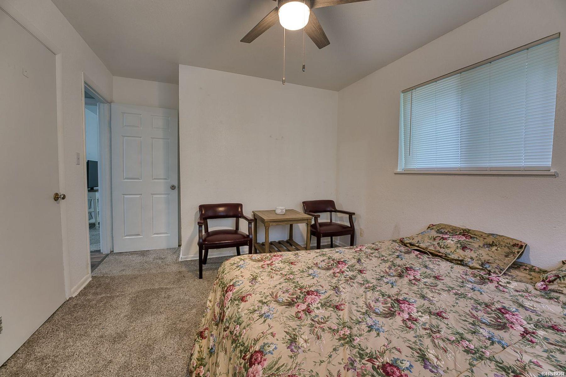 2702 Malvern Avenue Property Photo 17