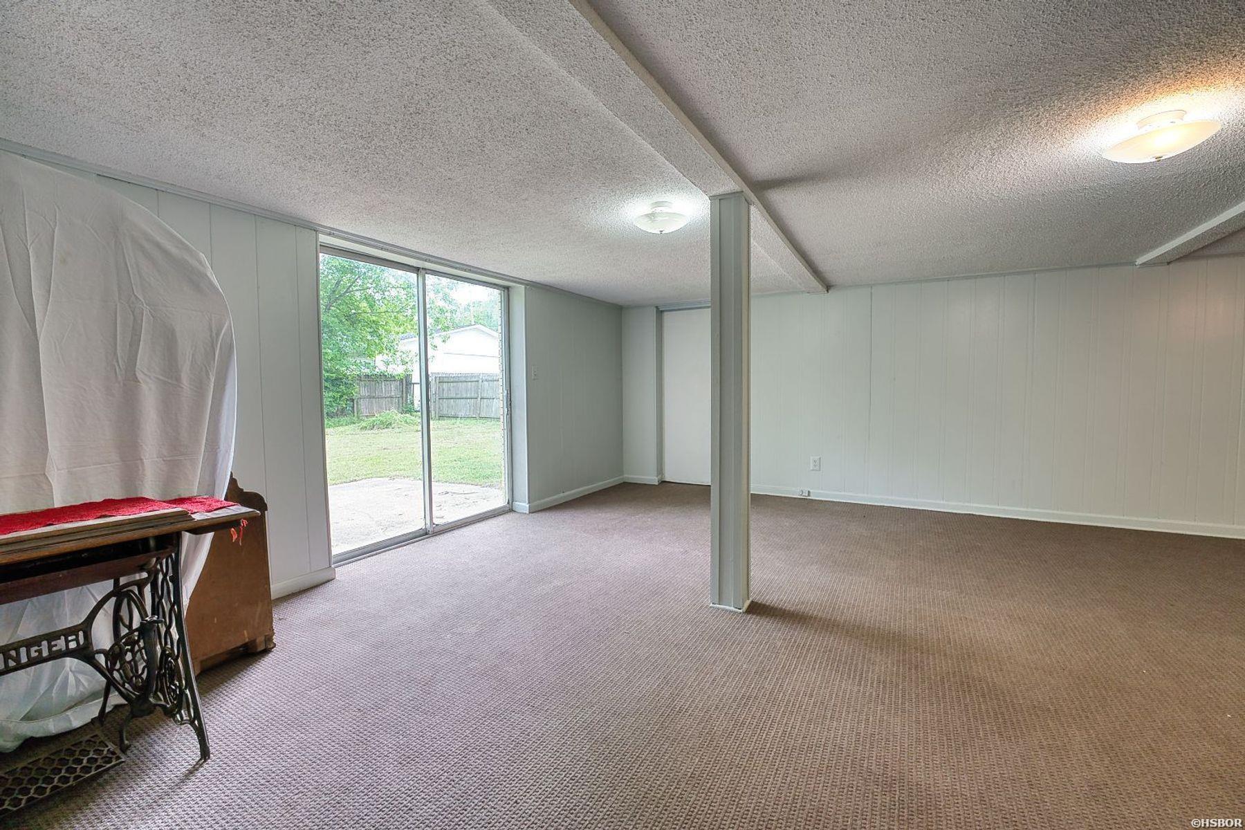 2702 Malvern Avenue Property Photo 28