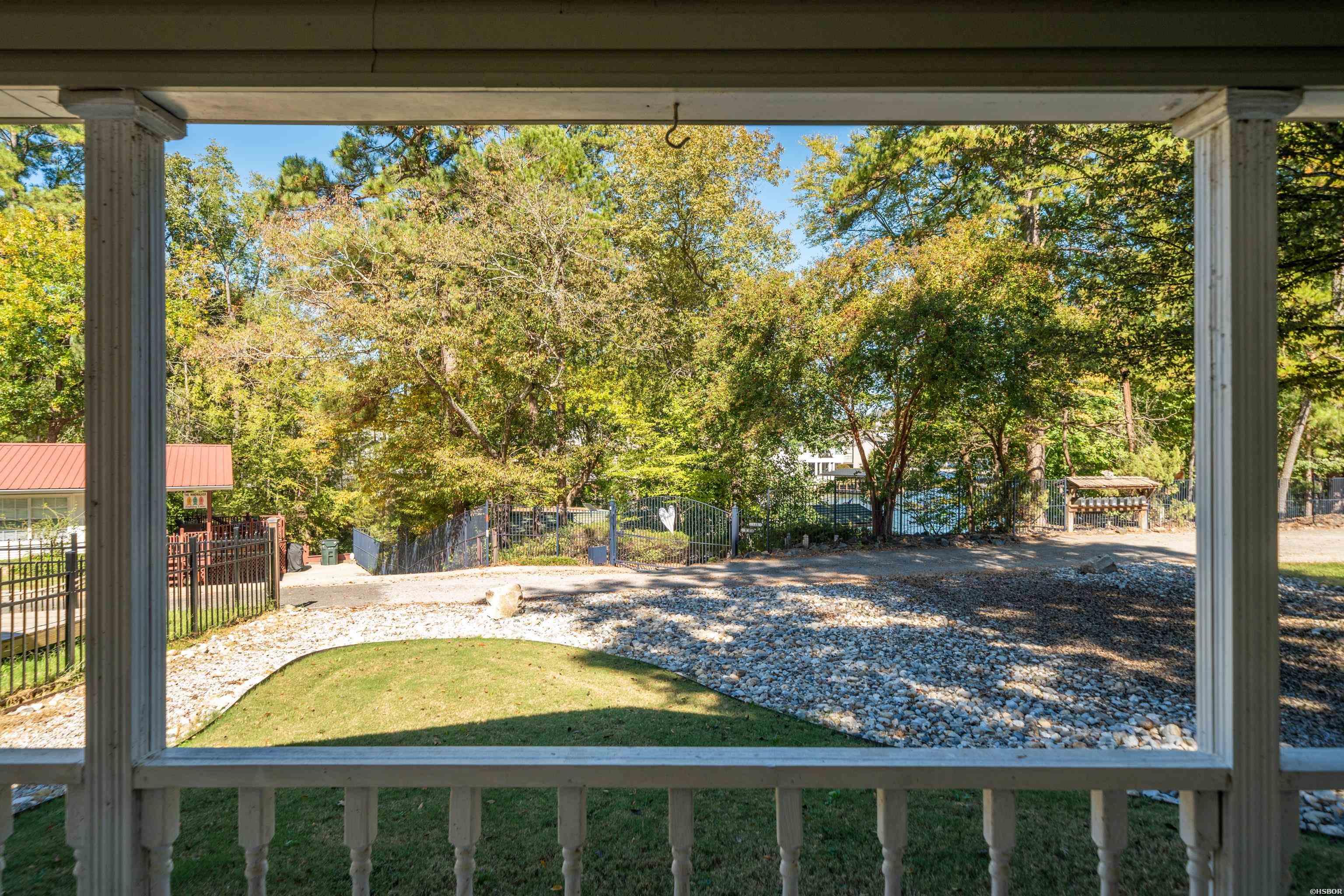 207 Kleinshore Road Property Photo 8