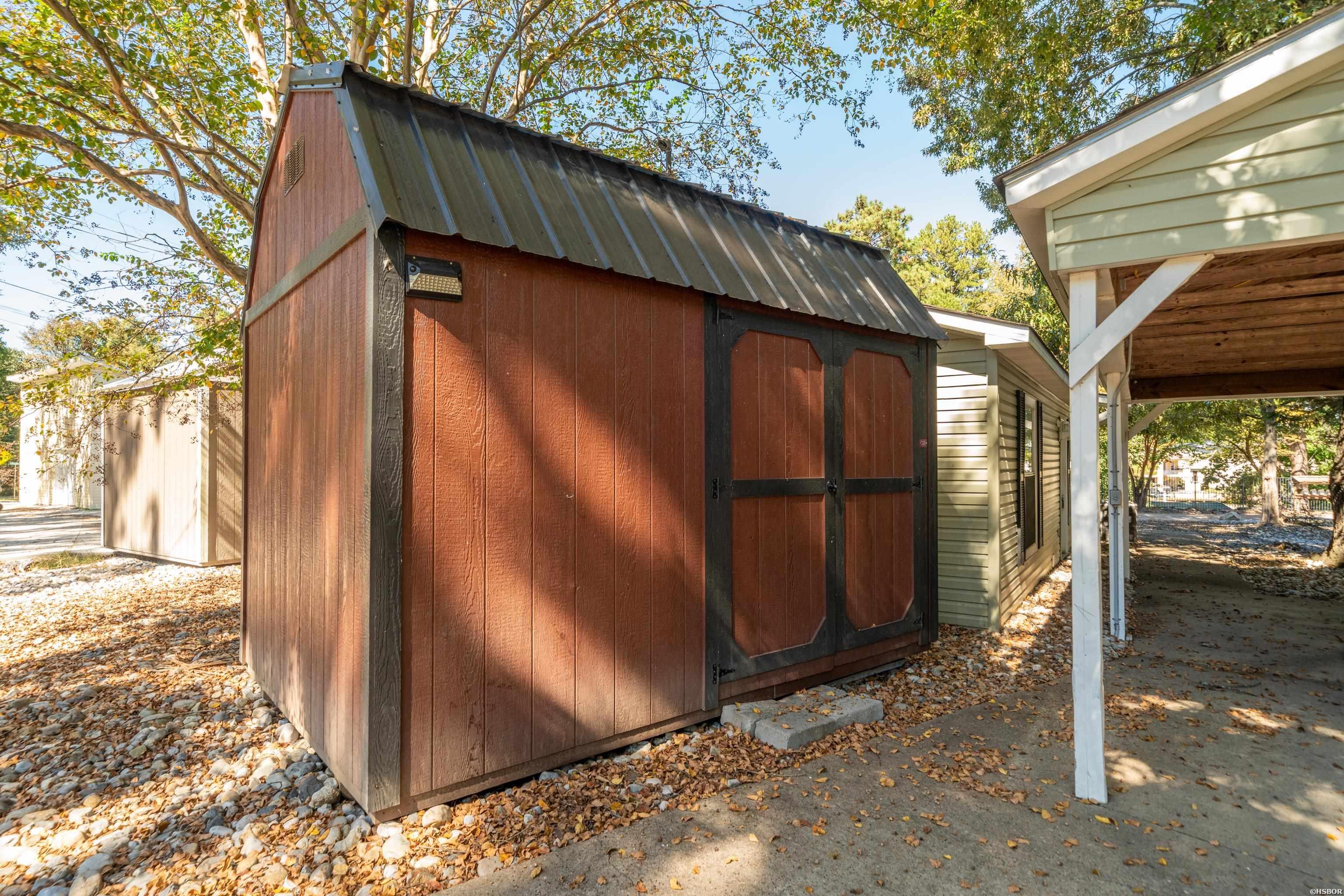 207 Kleinshore Road Property Photo 12