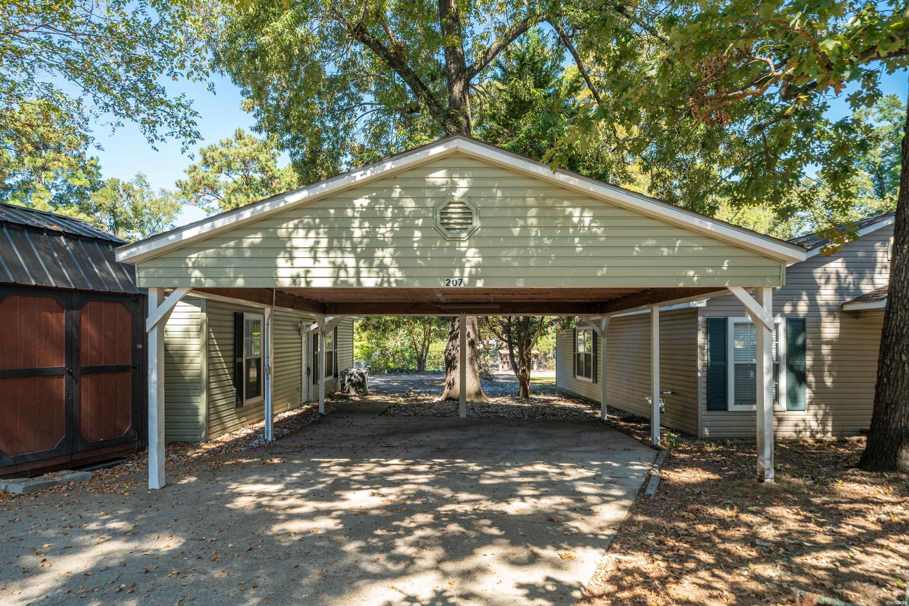 207 Kleinshore Road Property Photo 13