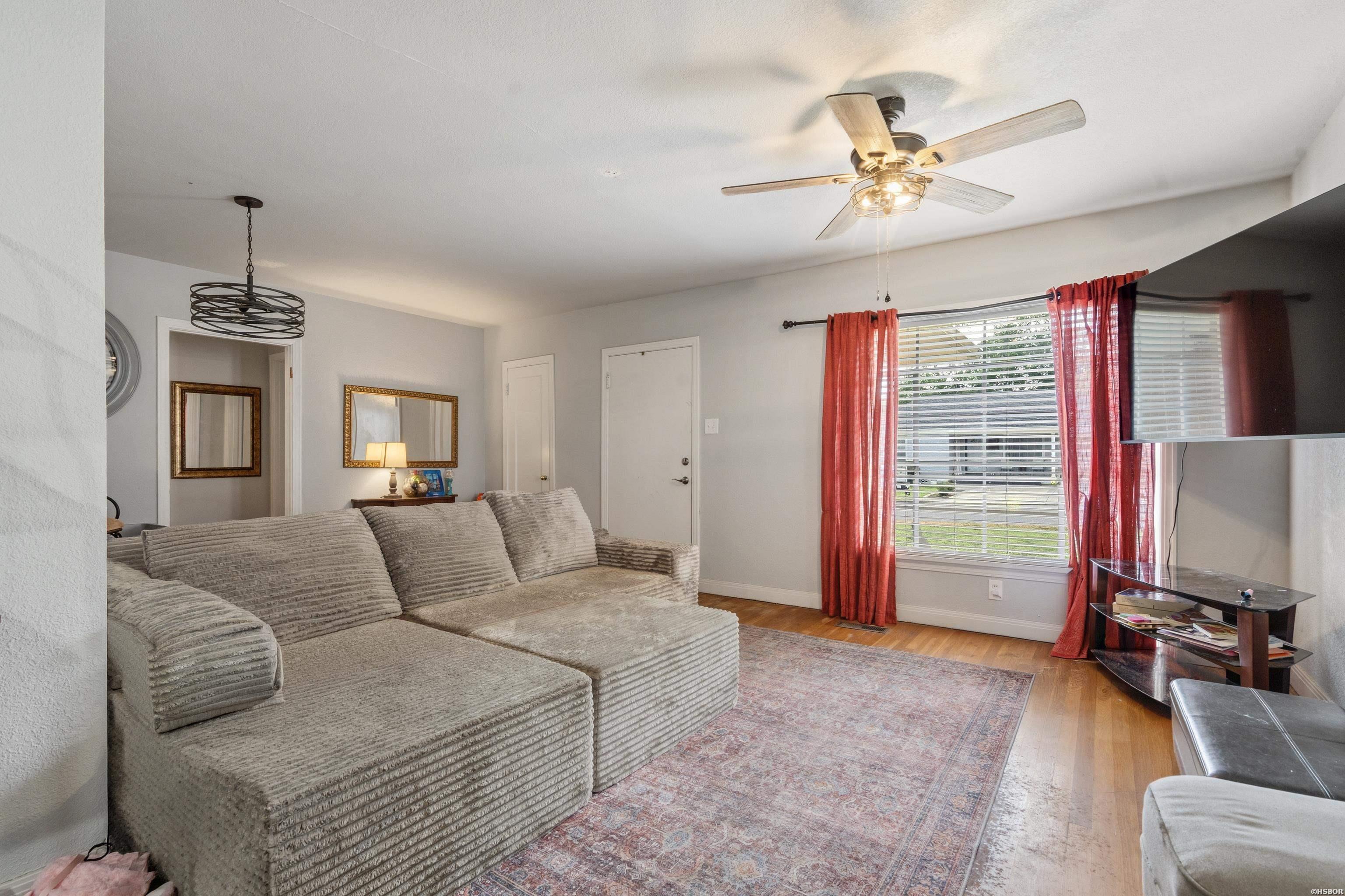 123 Phillips Street Property Photo 4