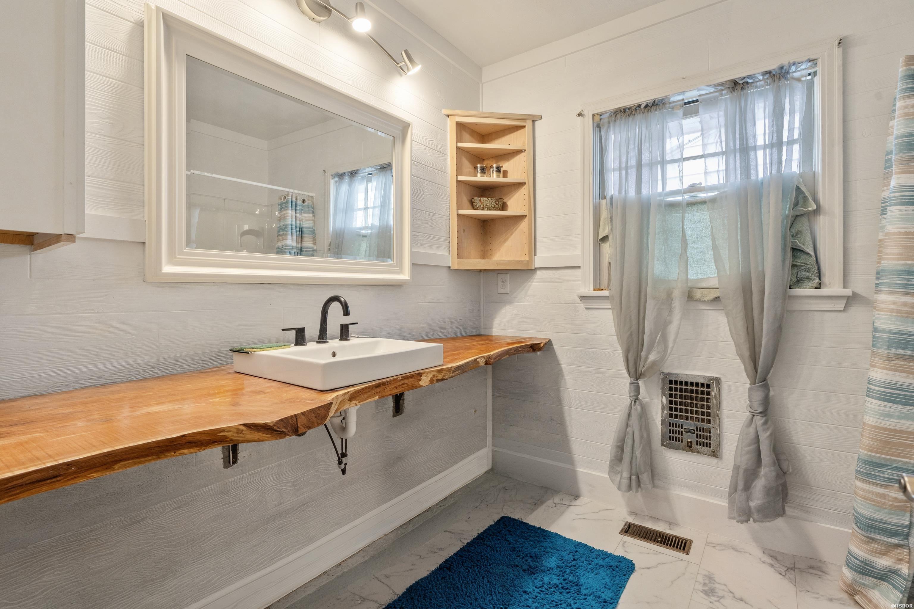 123 Phillips Street Property Photo 15