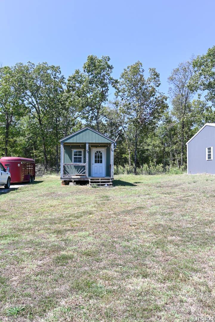 684 Old Waters Hwy Property Photo 4
