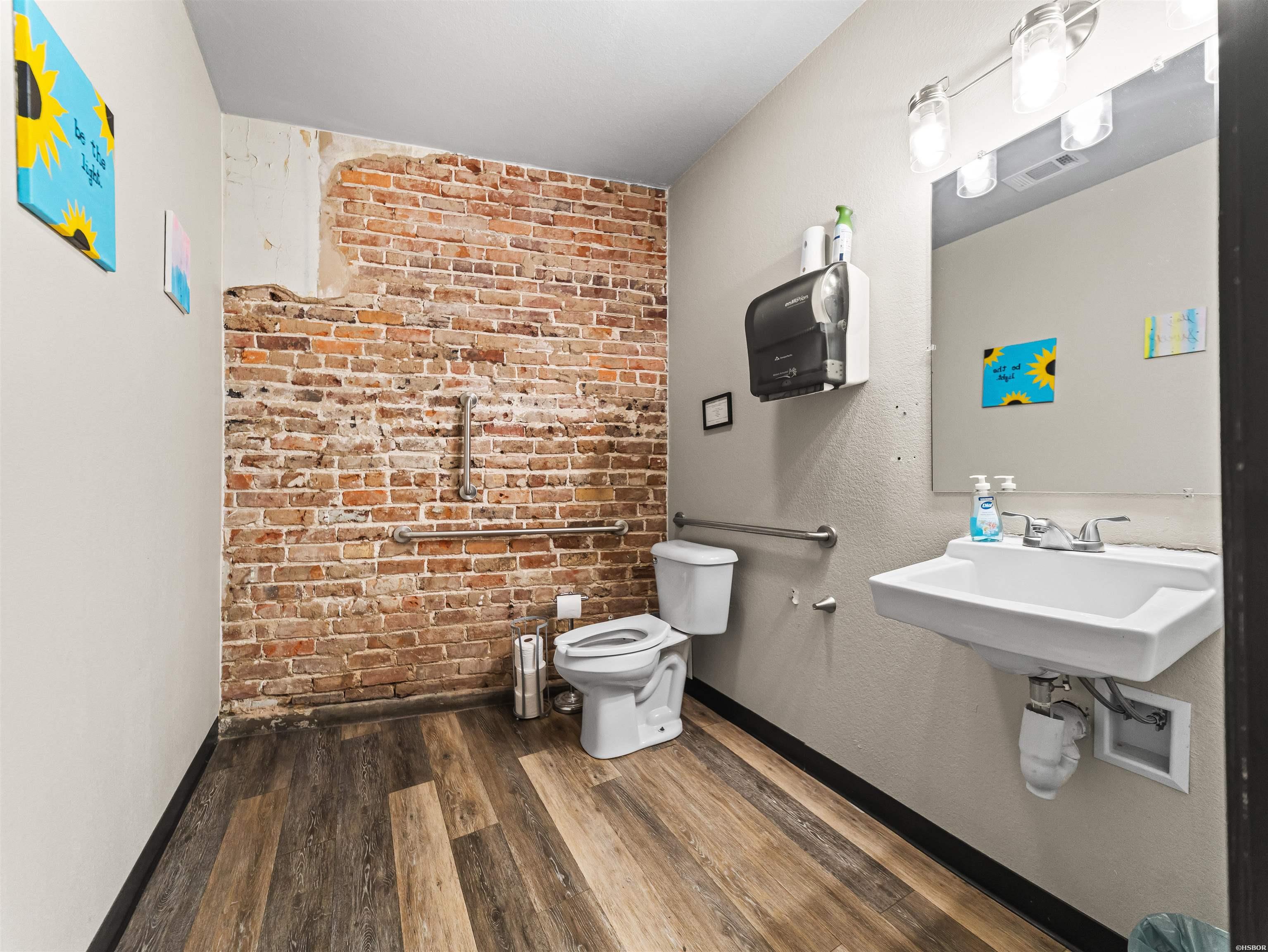 1001 Central Avenue Property Photo 23