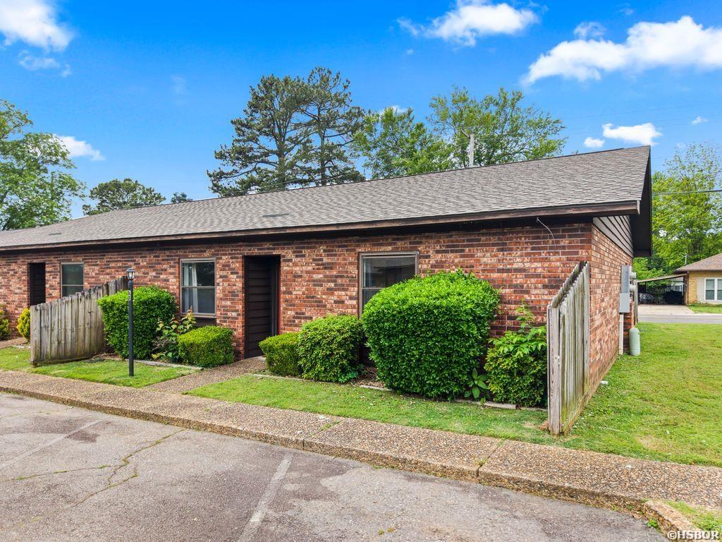 301 Hammond Property Photo 4
