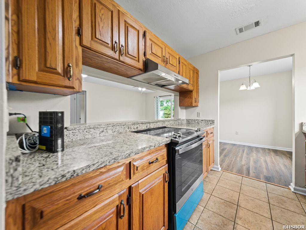 301 Hammond Property Photo 9
