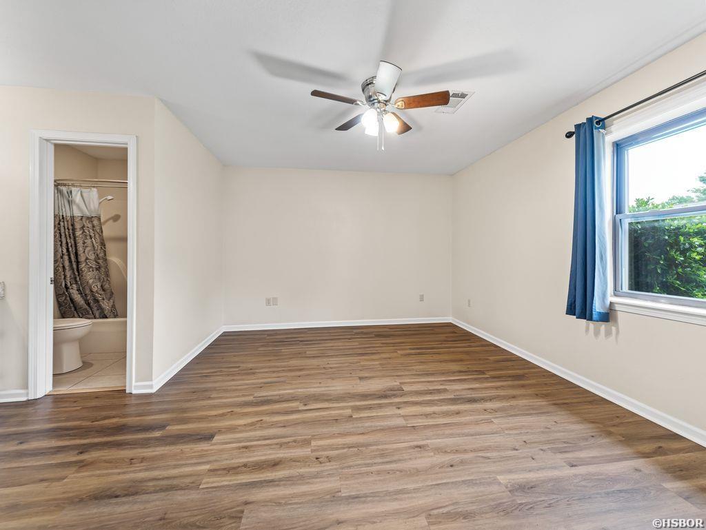 301 Hammond Property Photo 17