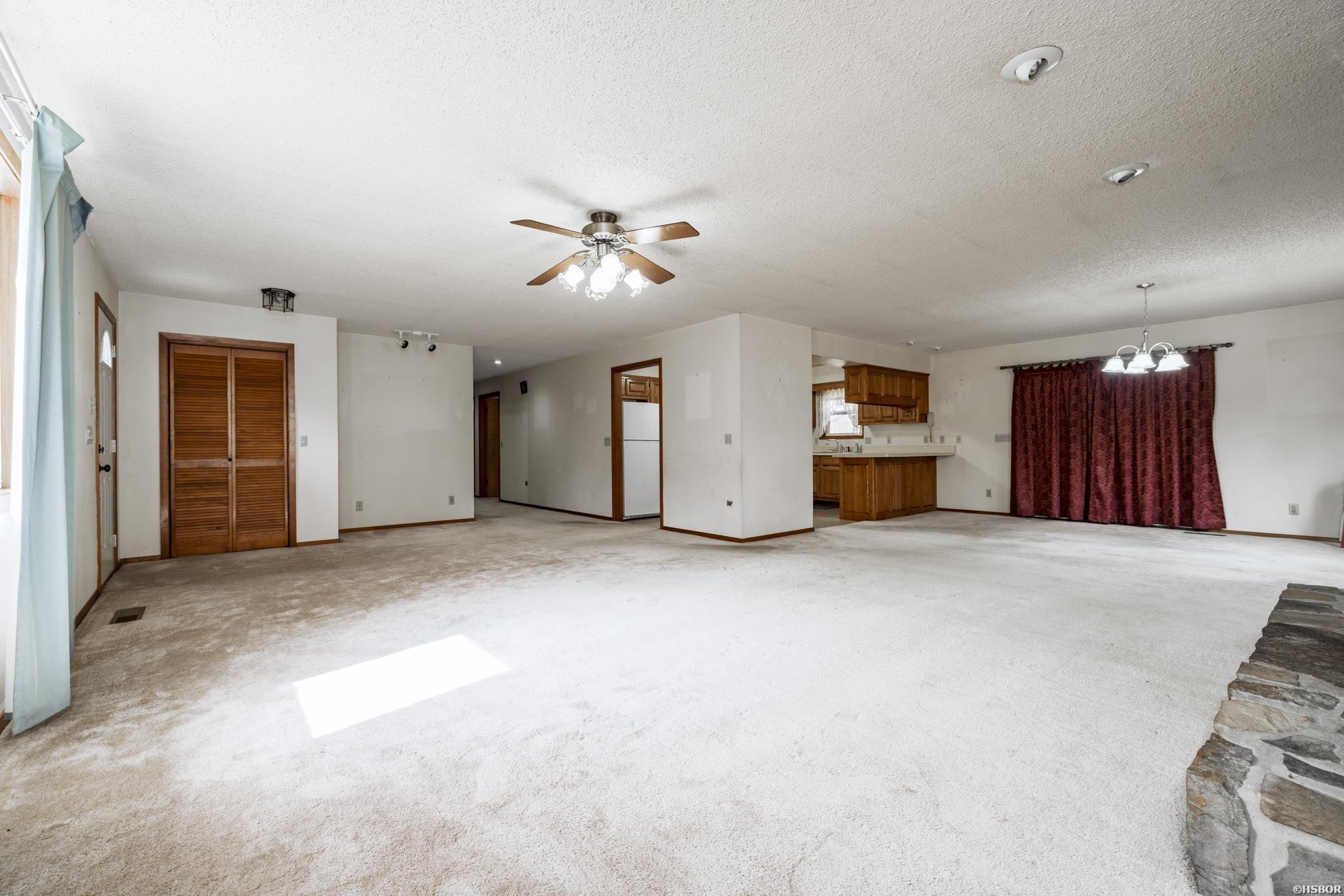 2538 Walnut Valley Property Photo 9