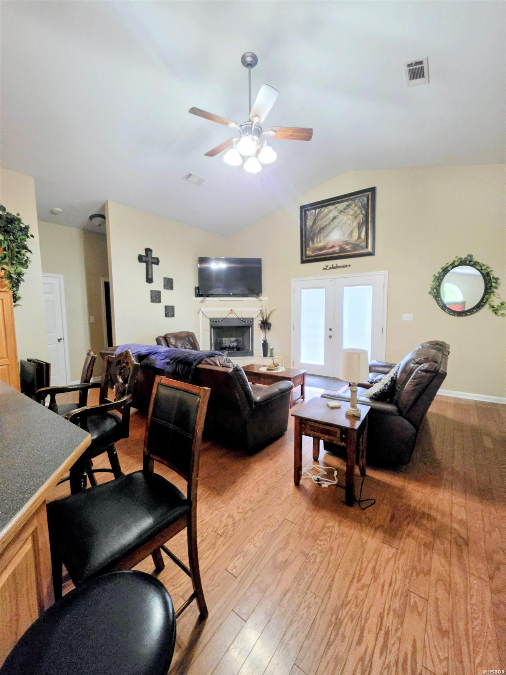 150 Lakeaire Terrace Property Photo 28