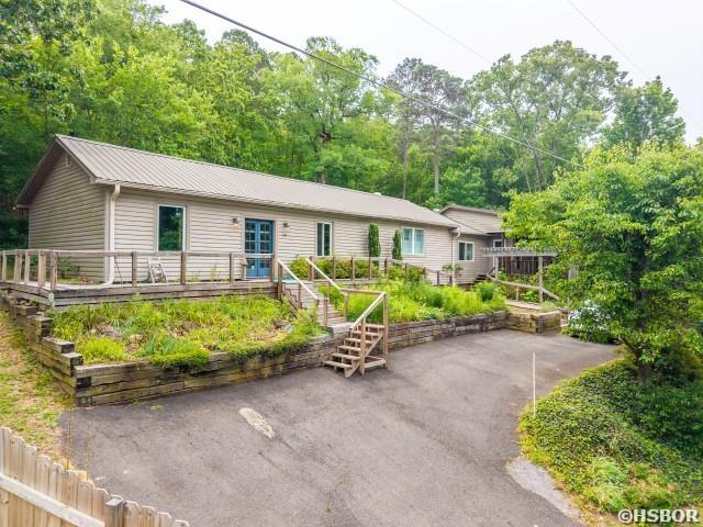 382 Music Mountain Road Property Photo 4