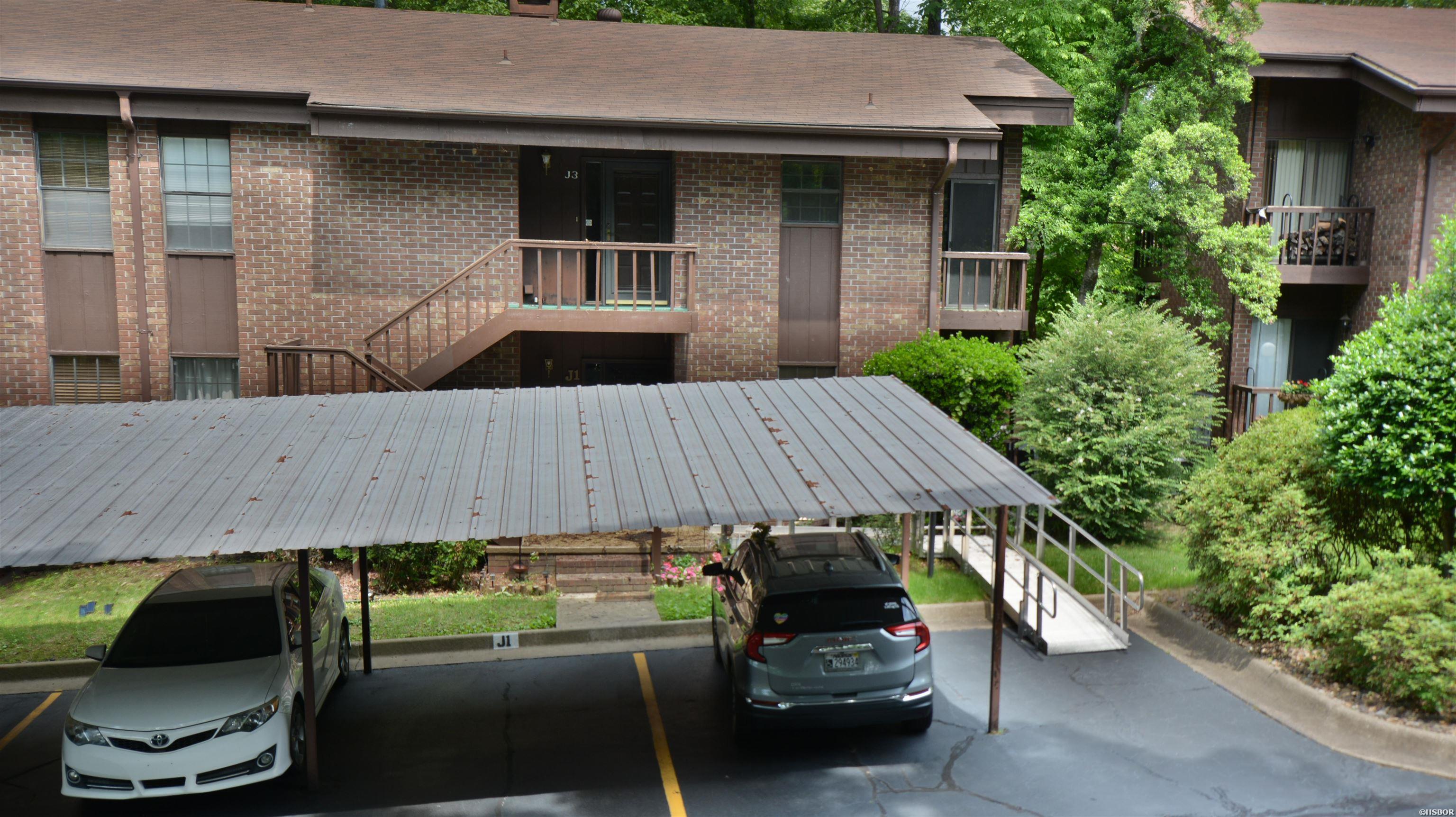 2315 Lakeshore Property Photo 2