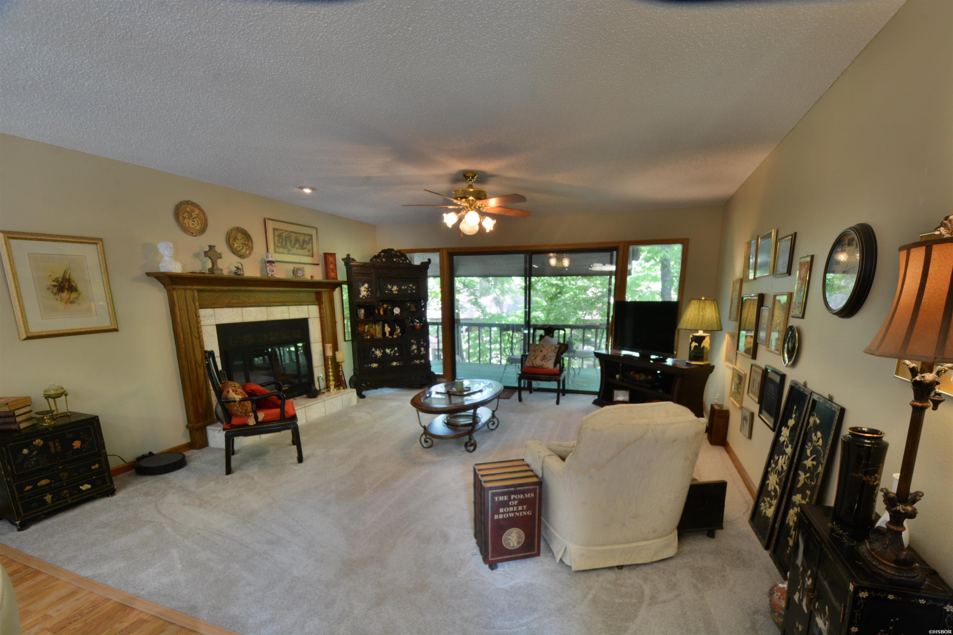 2315 Lakeshore Property Photo 7