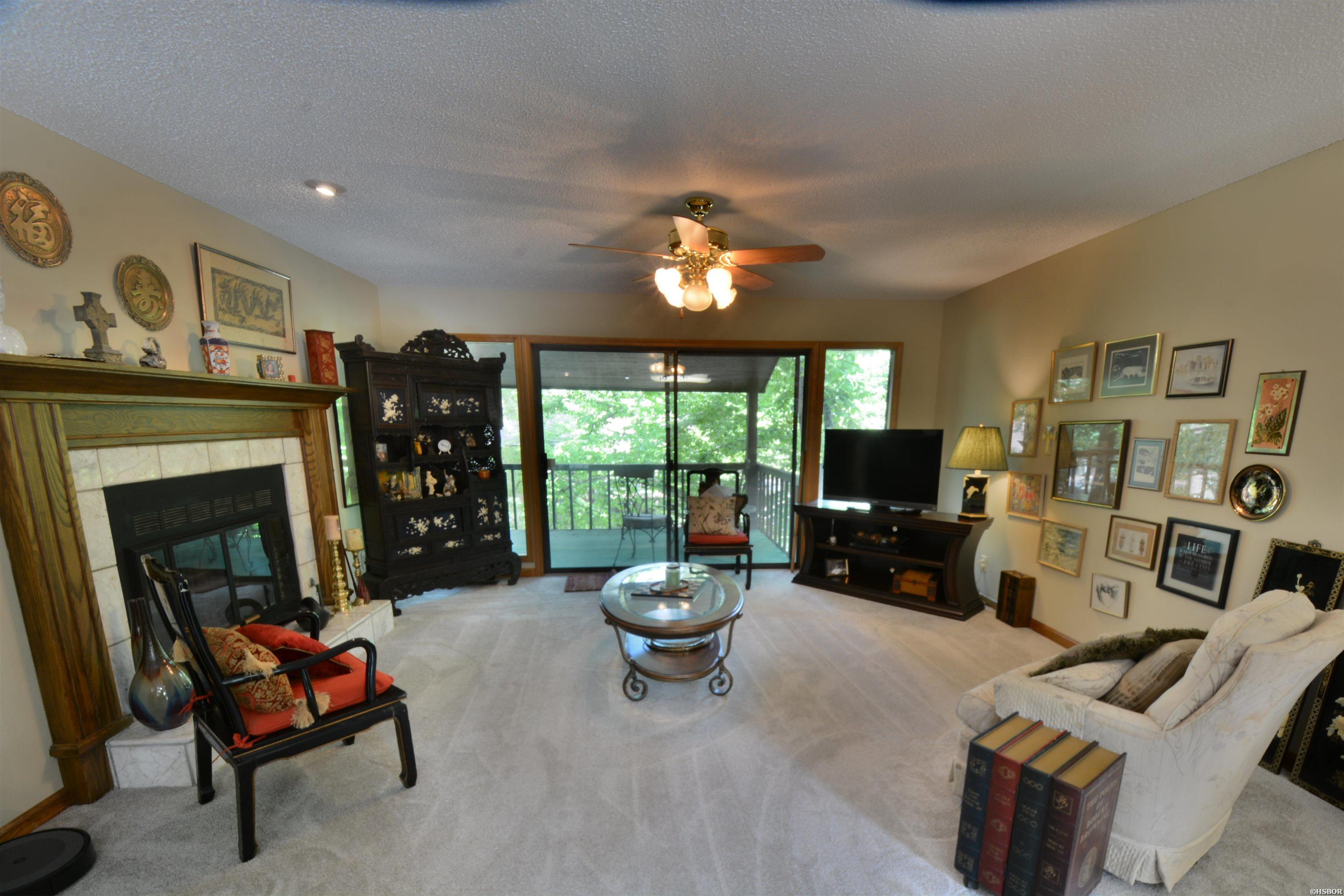 2315 Lakeshore Property Photo 8