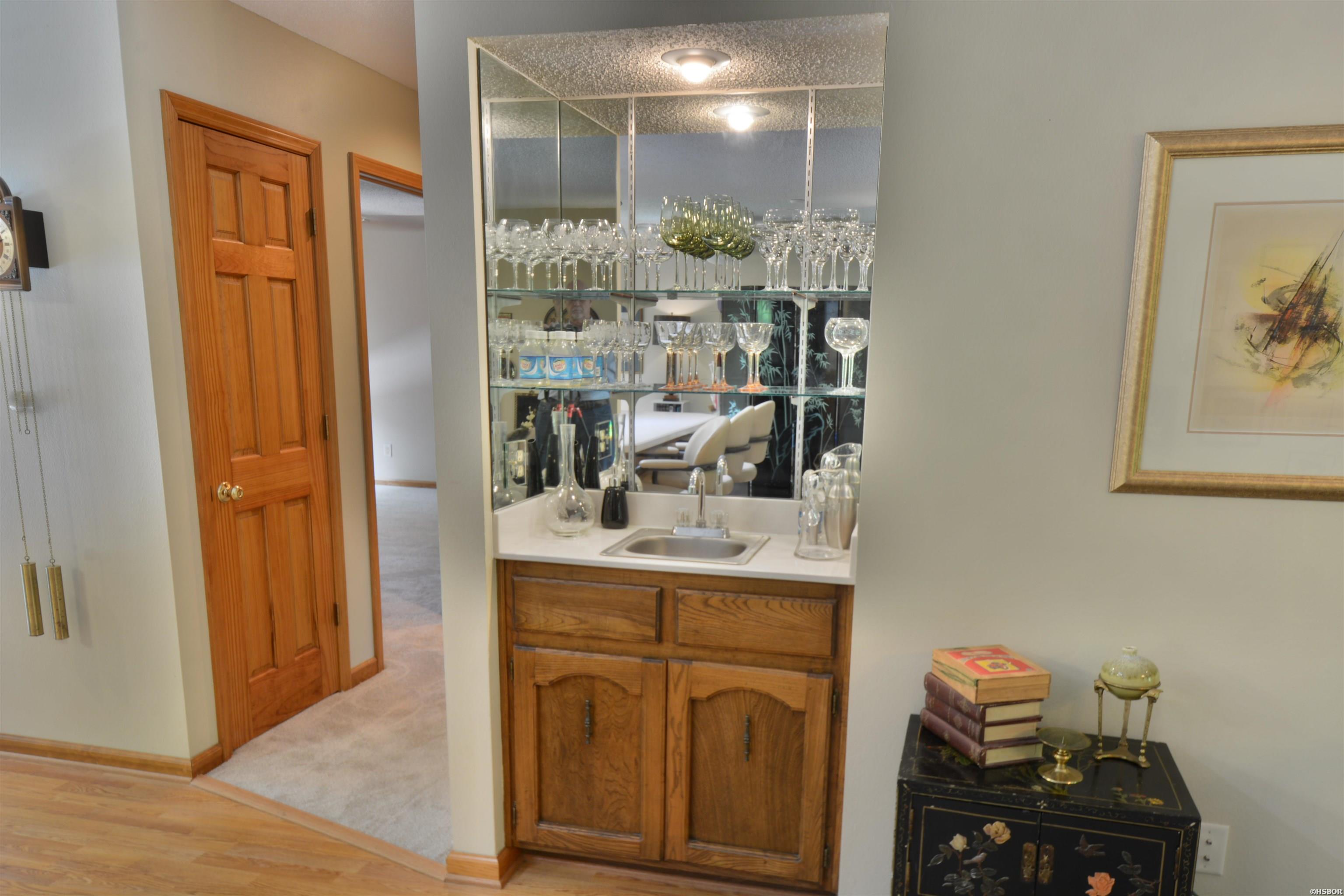 2315 Lakeshore Property Photo 10