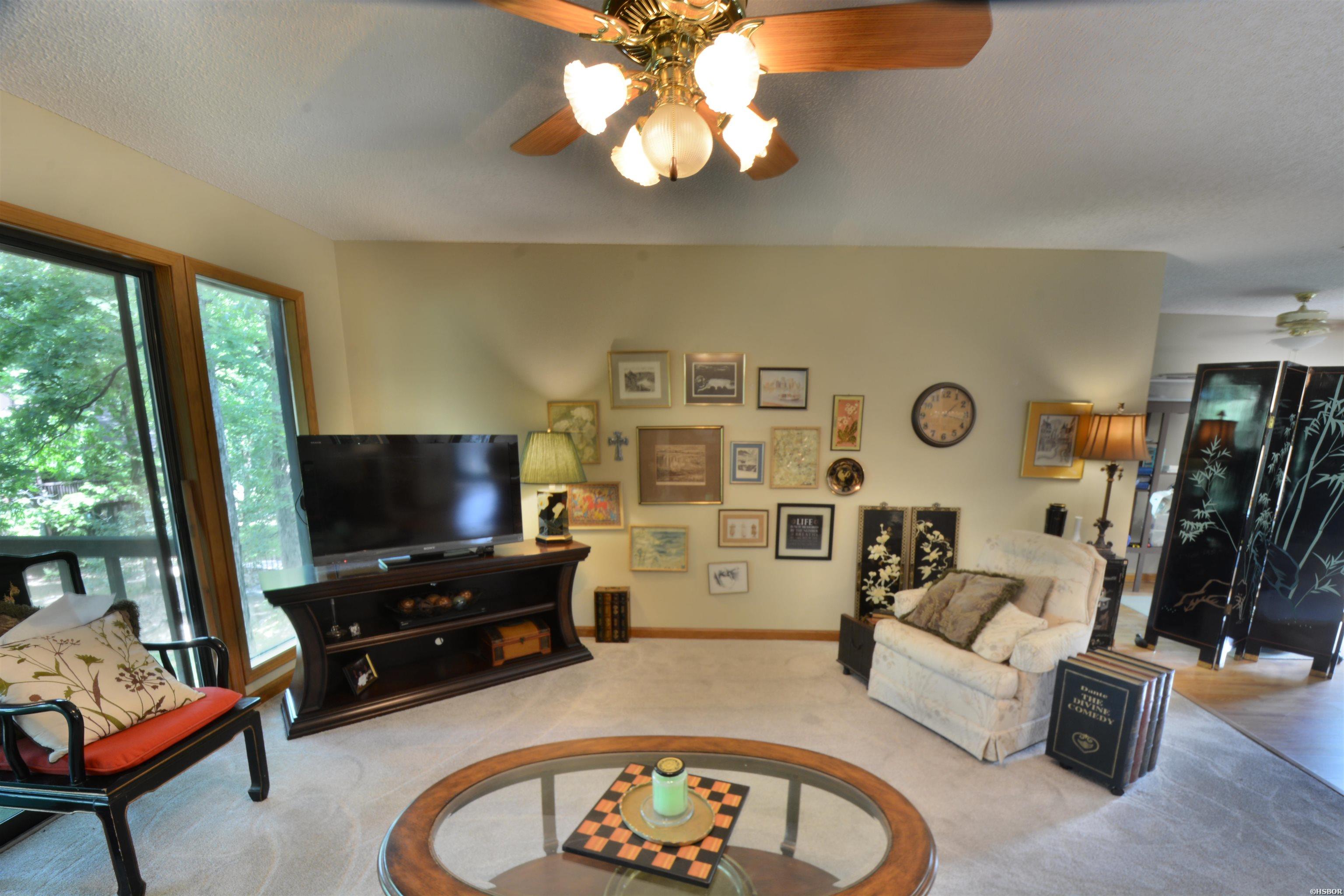 2315 Lakeshore Property Photo 11