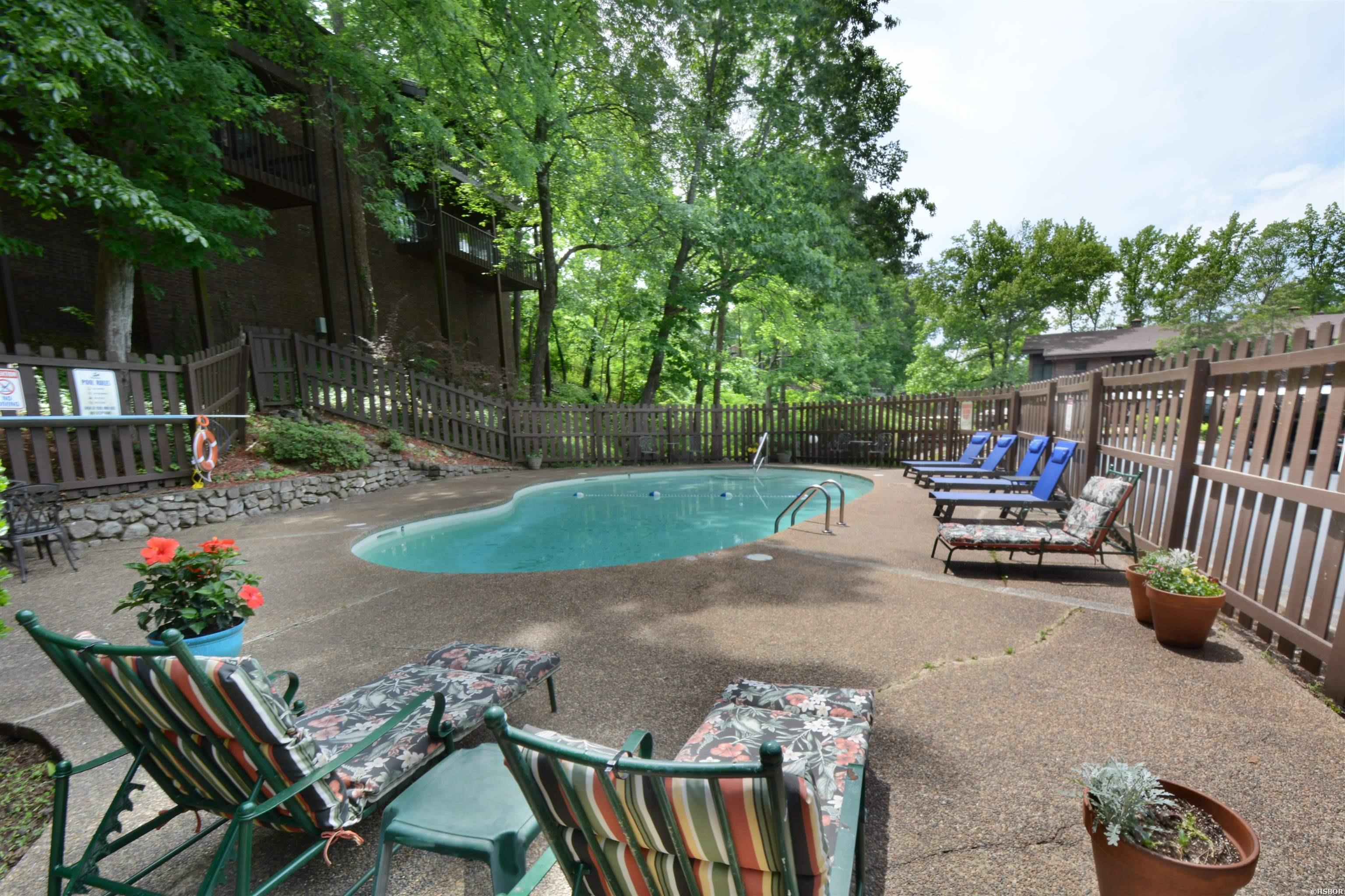 2315 Lakeshore Property Photo 21