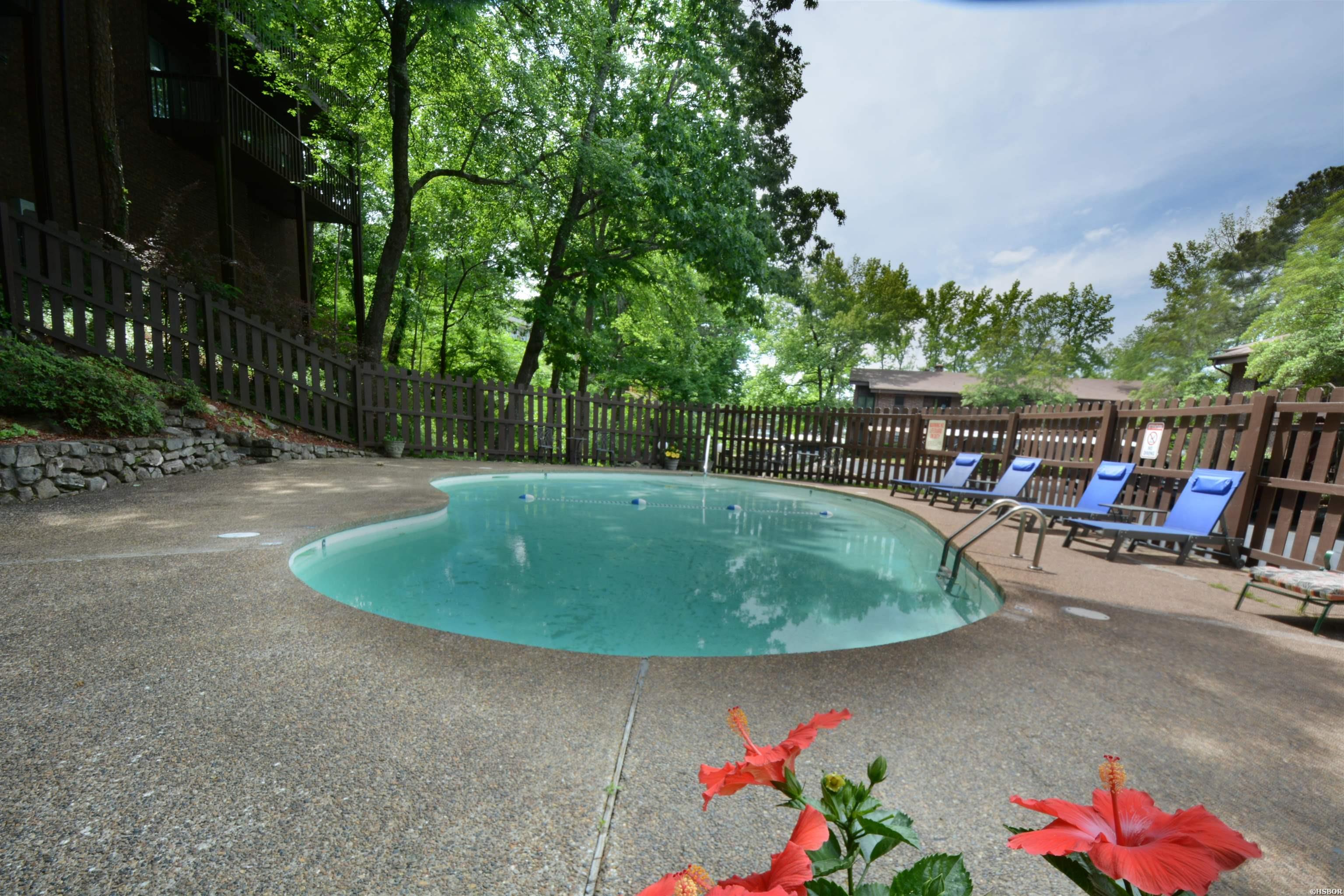 2315 Lakeshore Property Photo 22