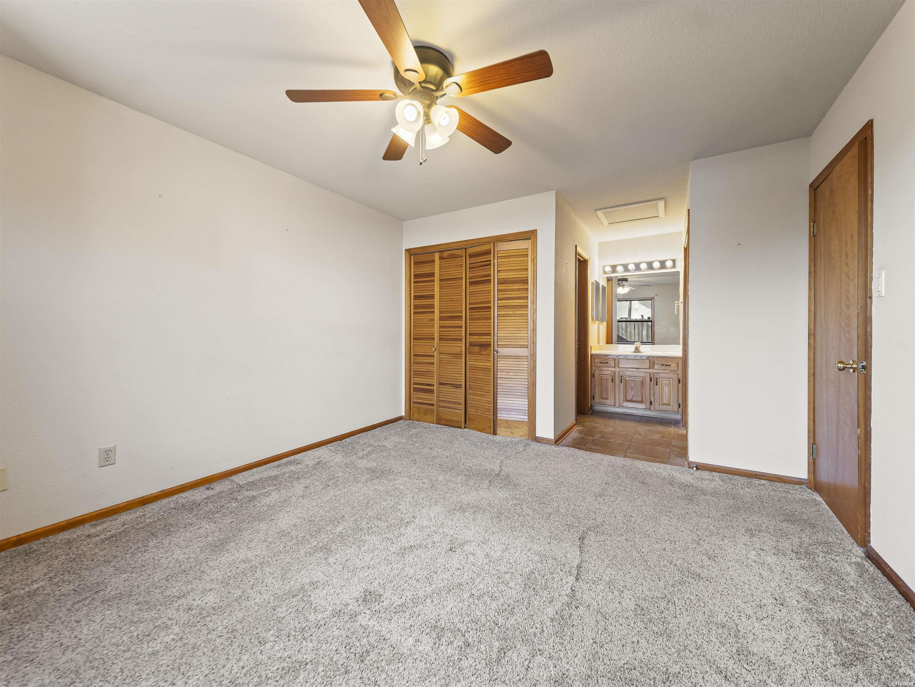 301 Hammond Property Photo 12