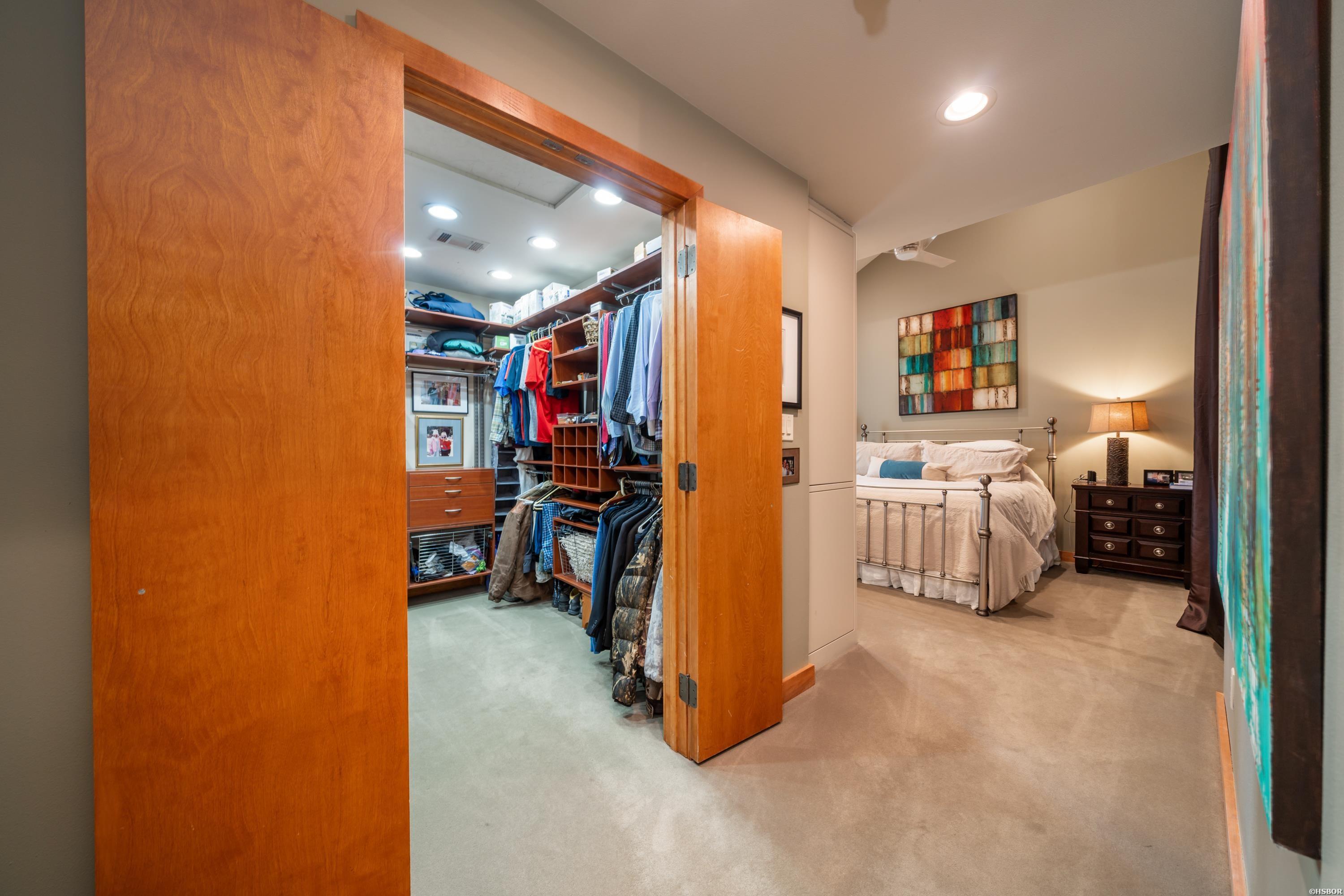 300 Pinehill Property Photo 27
