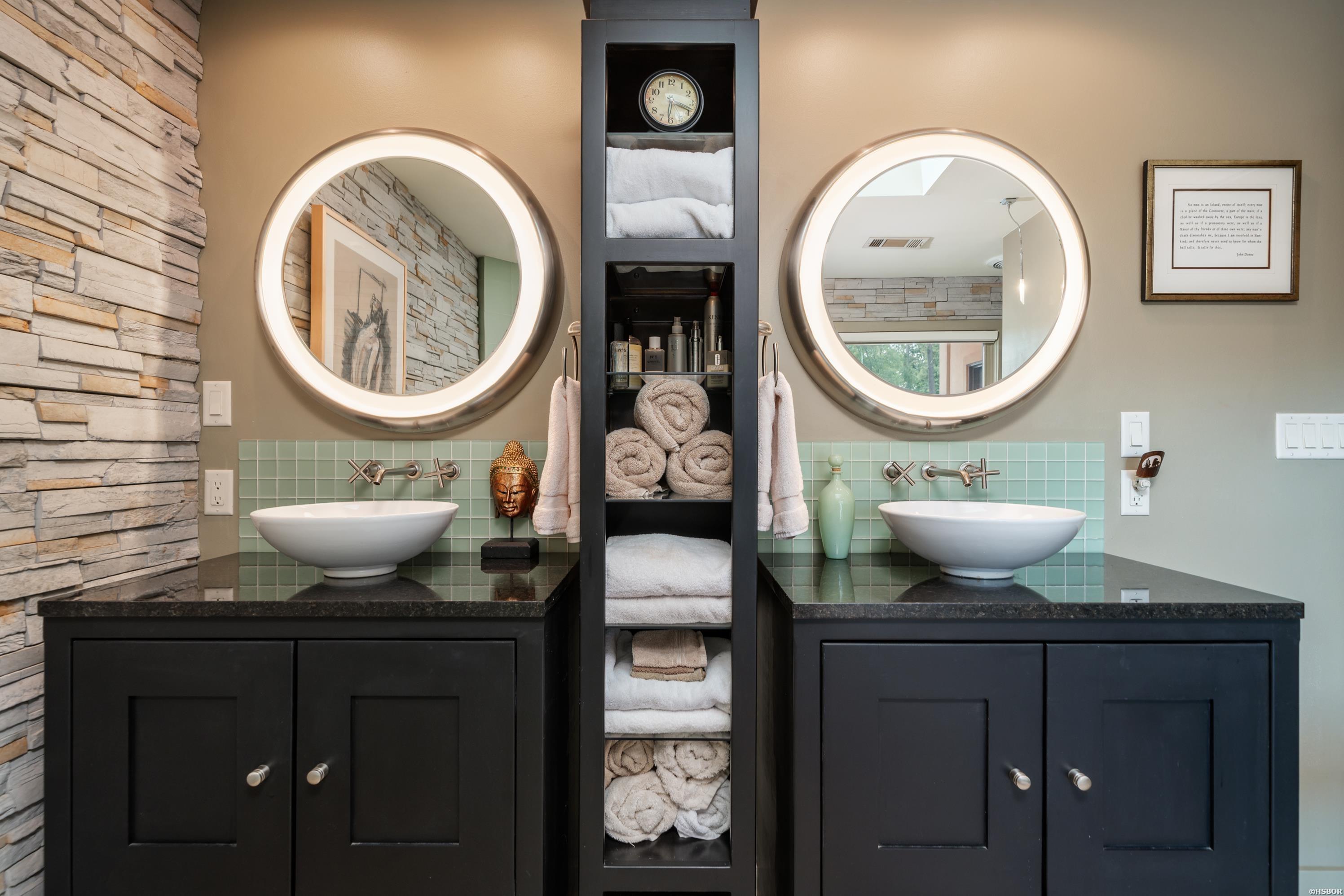 300 Pinehill Property Photo 32