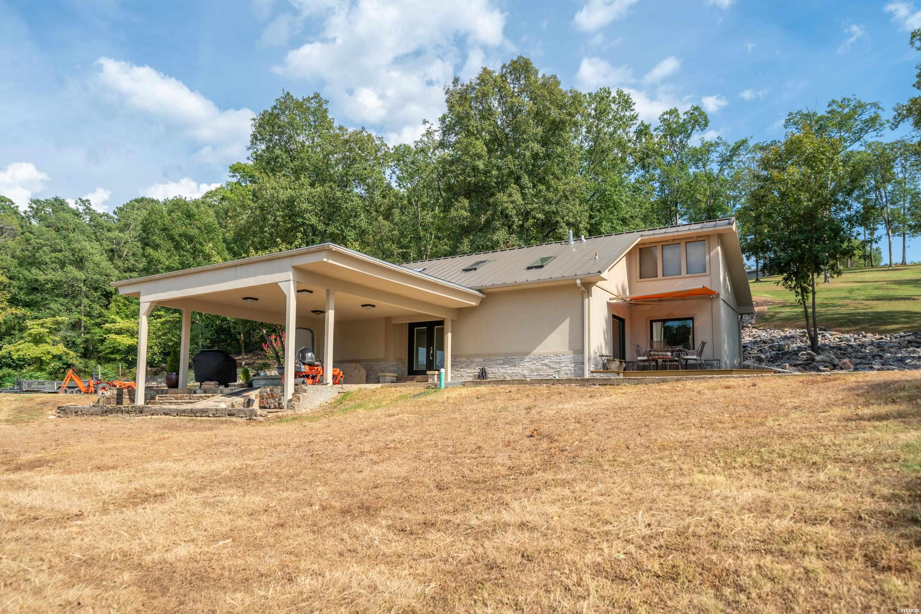 300 Pinehill Property Photo 44